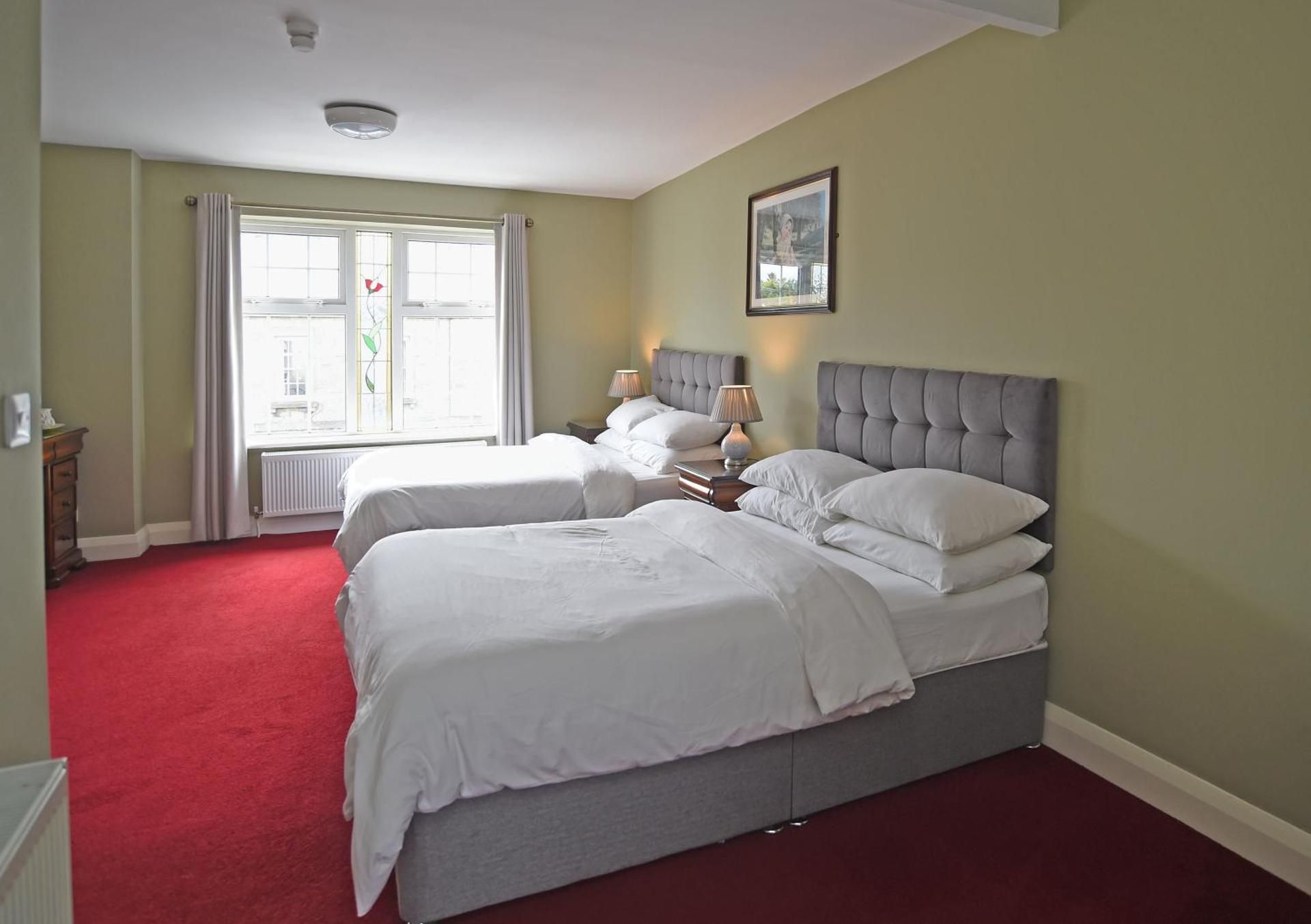 Family Room (4 Adults)