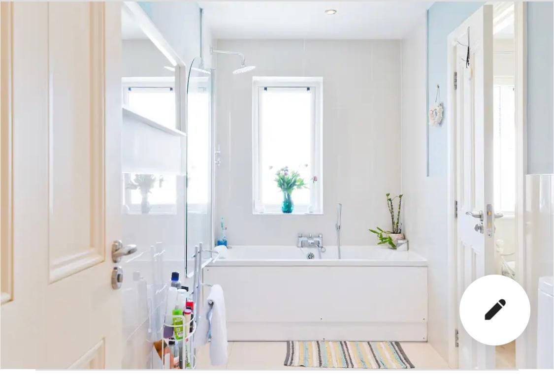 King Room with Shared Bathroom