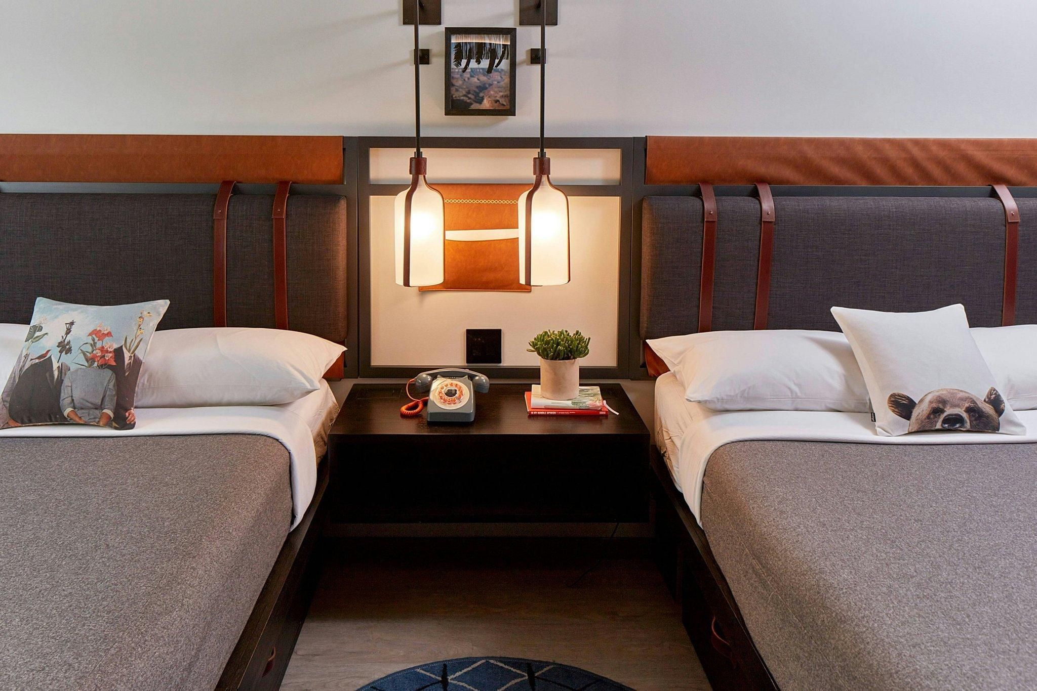 Moxy Sleeper Twin, Guest room, 2 Twin