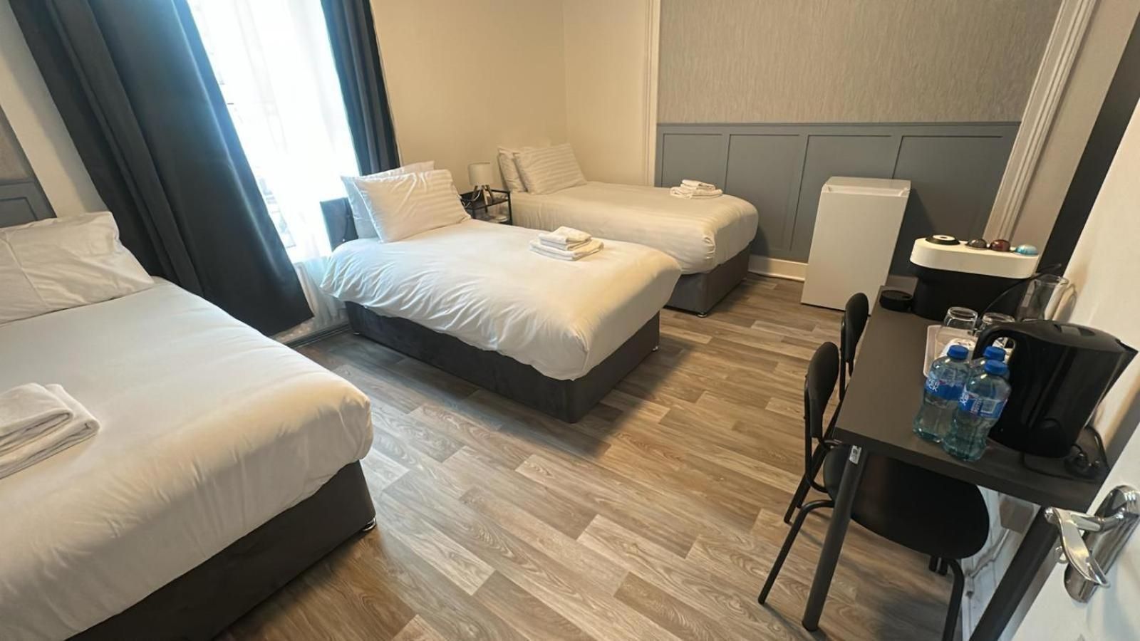 Basic Triple Room