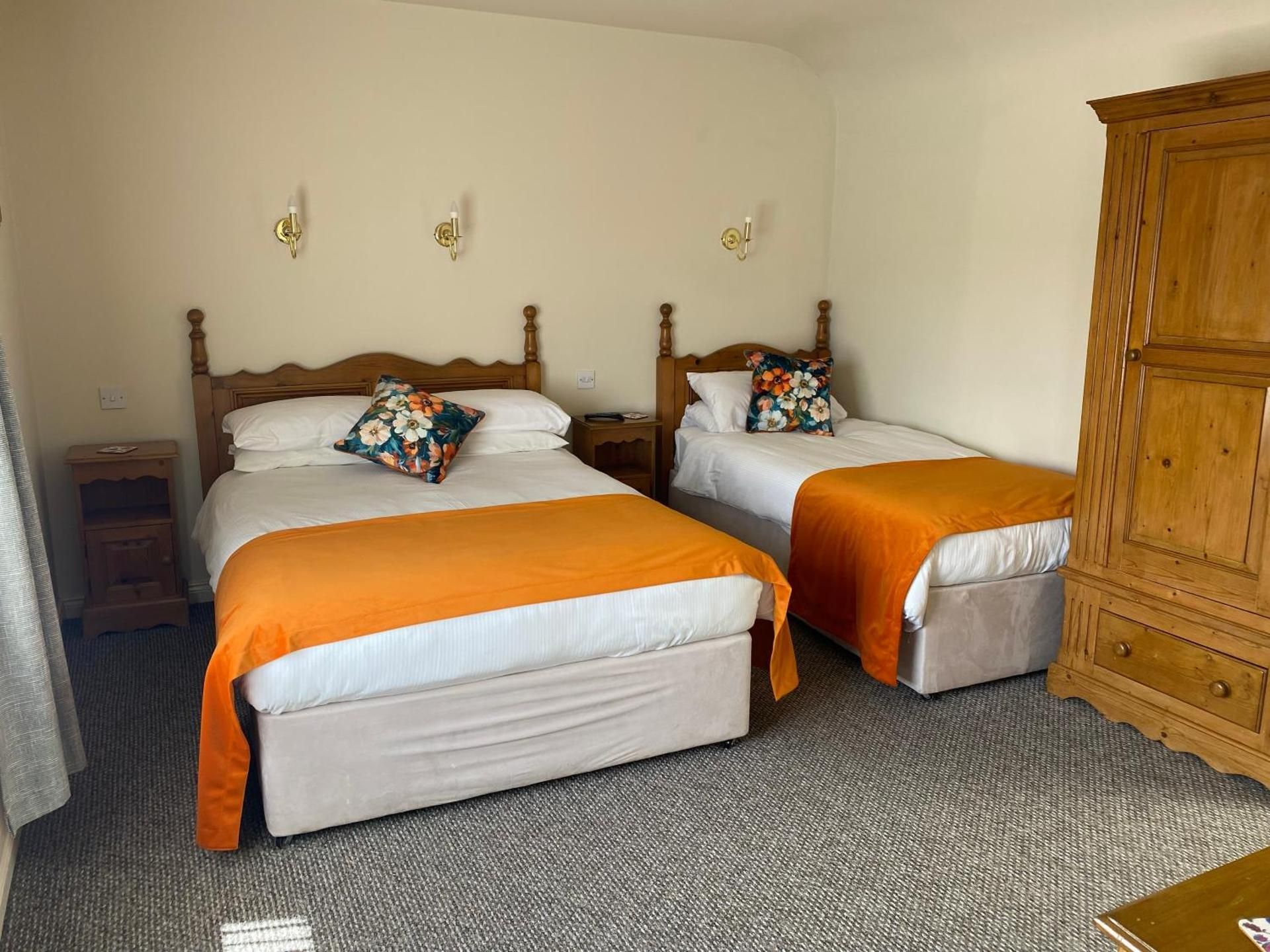 Triple Room