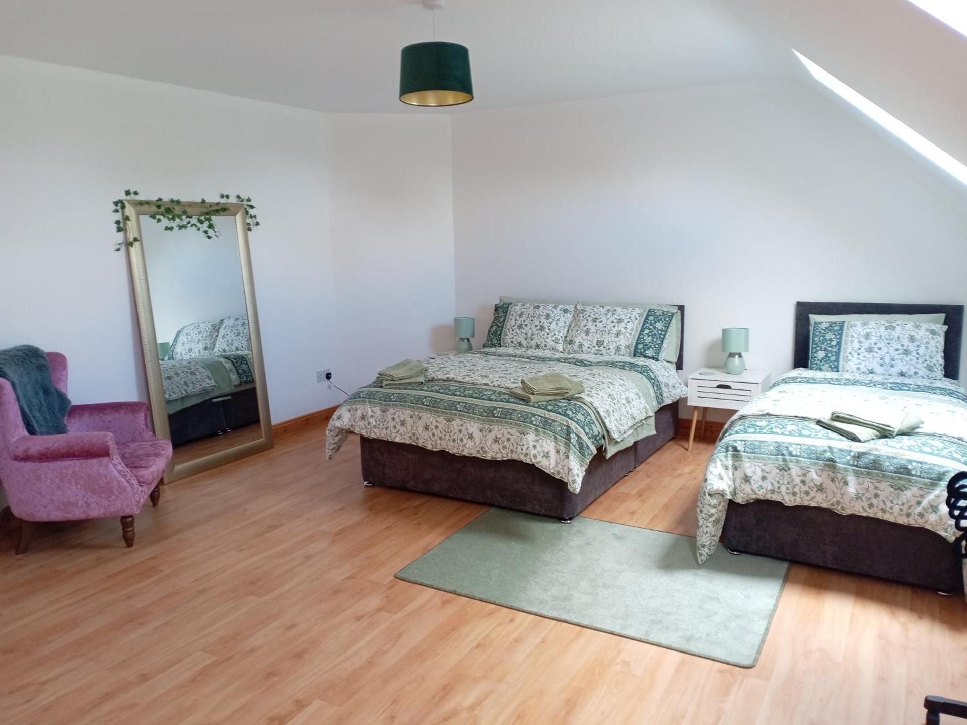 Triple Room with Private Bathroom