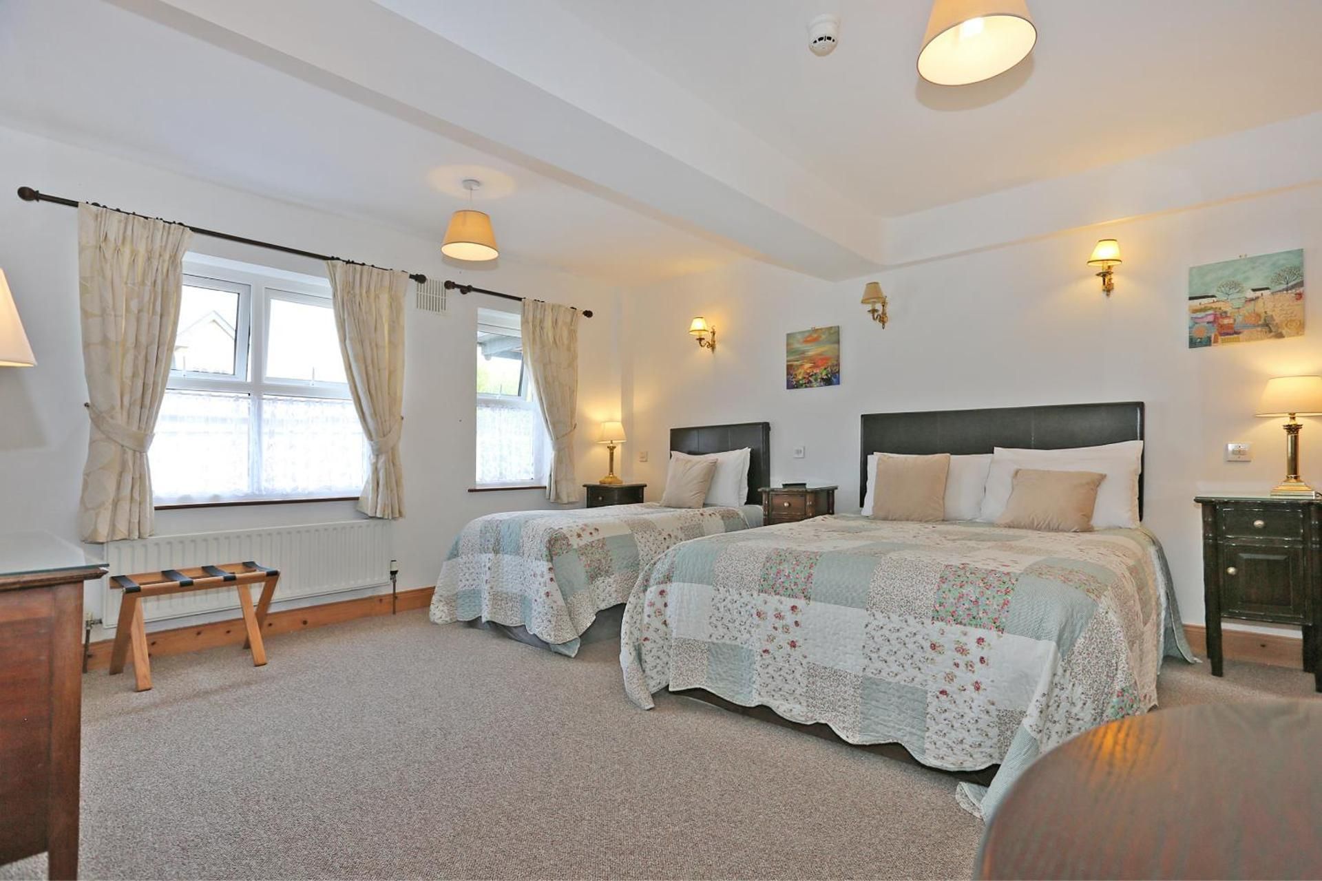 Triple Room with Private Bathroom