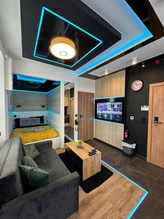 Studio Apartment with One Double Bed