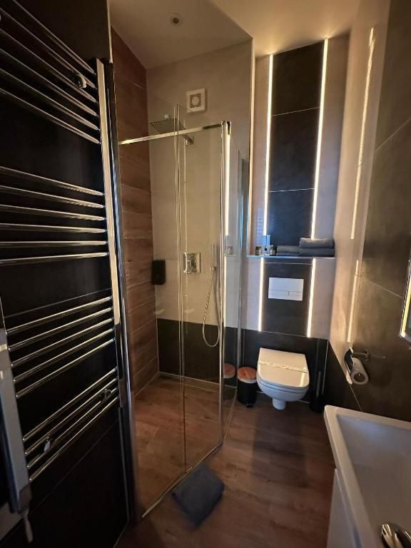 Studio Apartment with One Double Bed
