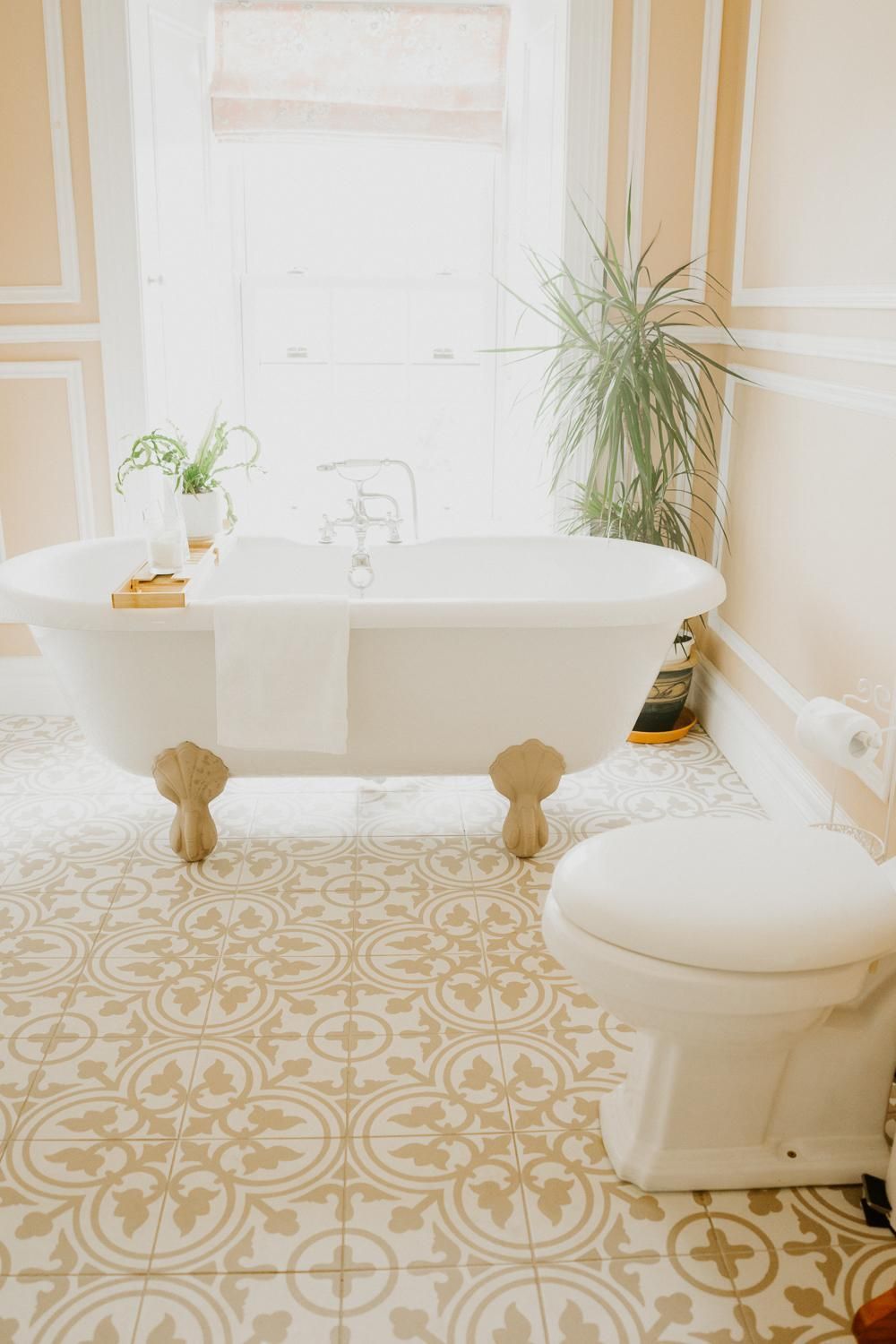 King Room with Spa Bath