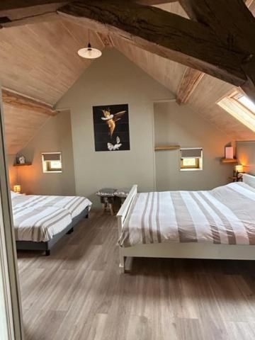 Quadruple Room with Private Bathroom