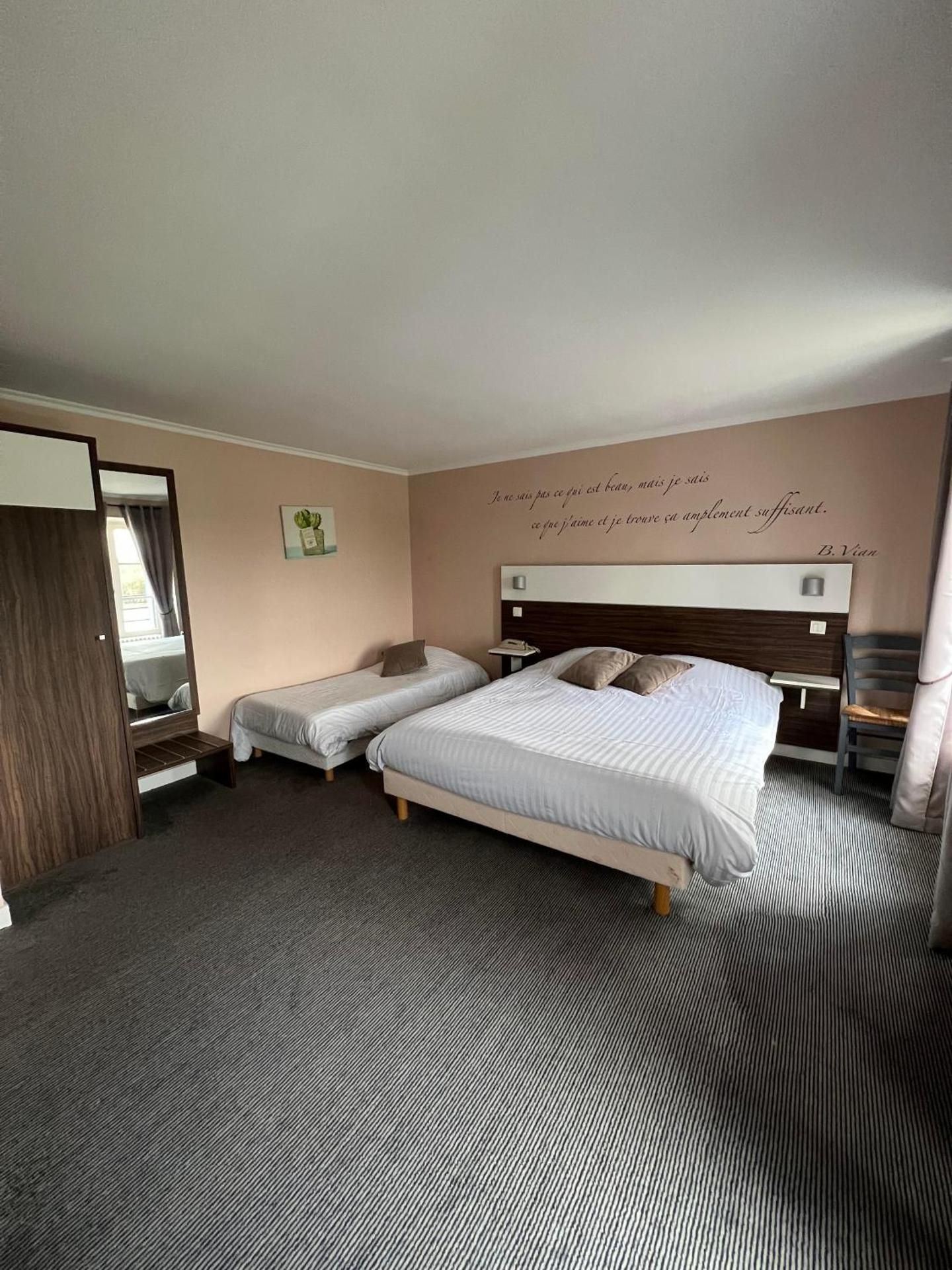 Triple Room with Bathroom