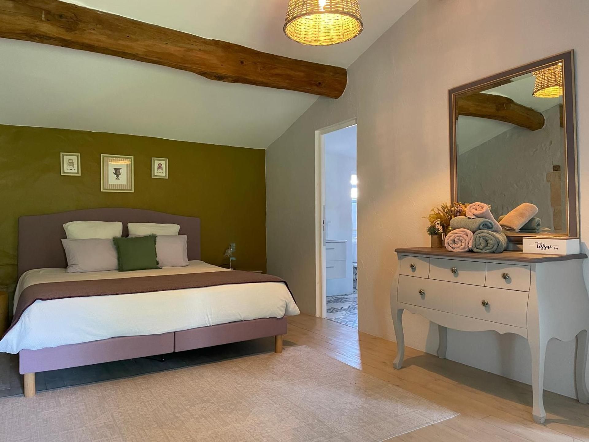 Standard King Room