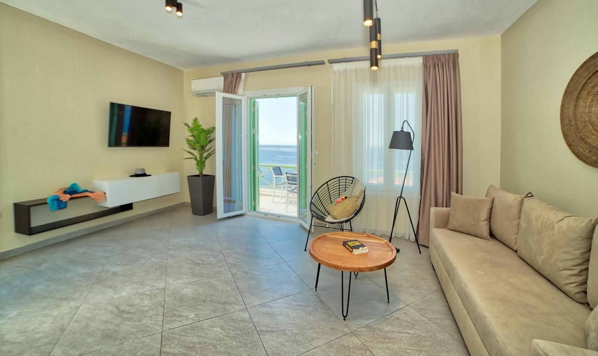 Suite with Sea View