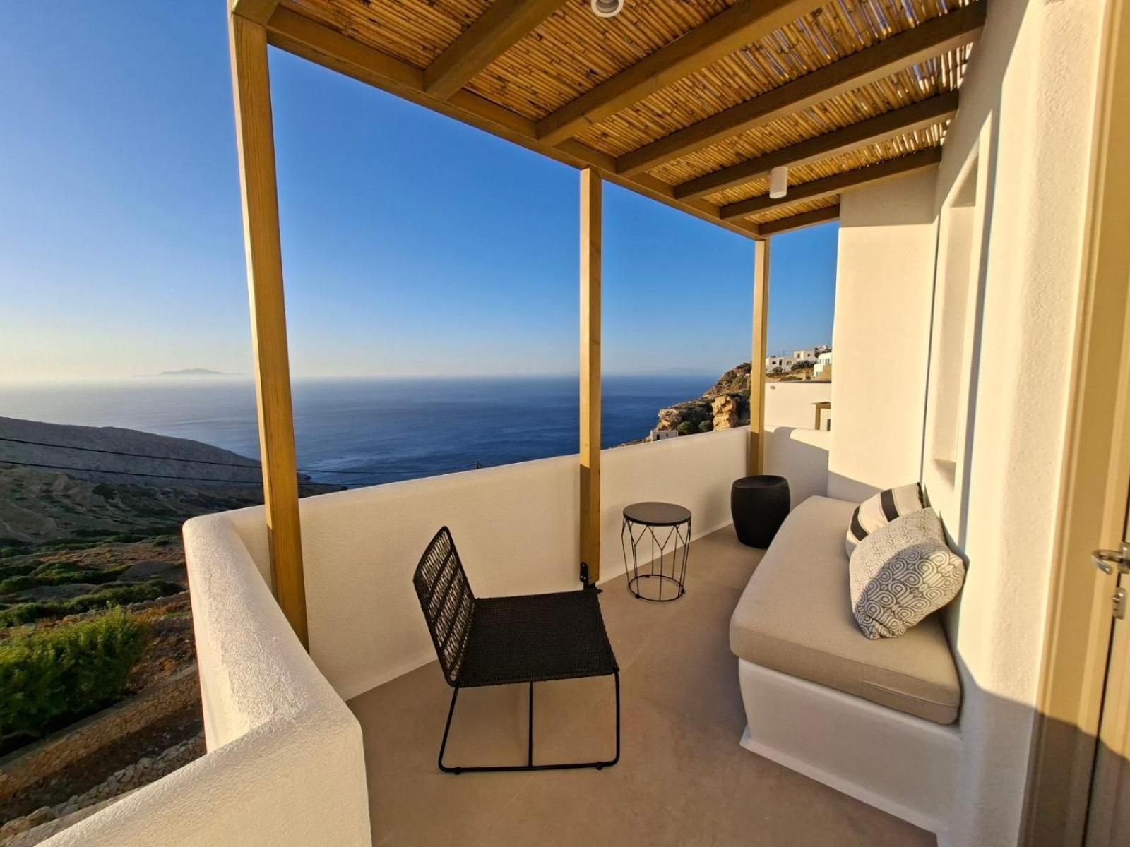 Deluxe Suite with Sea View
