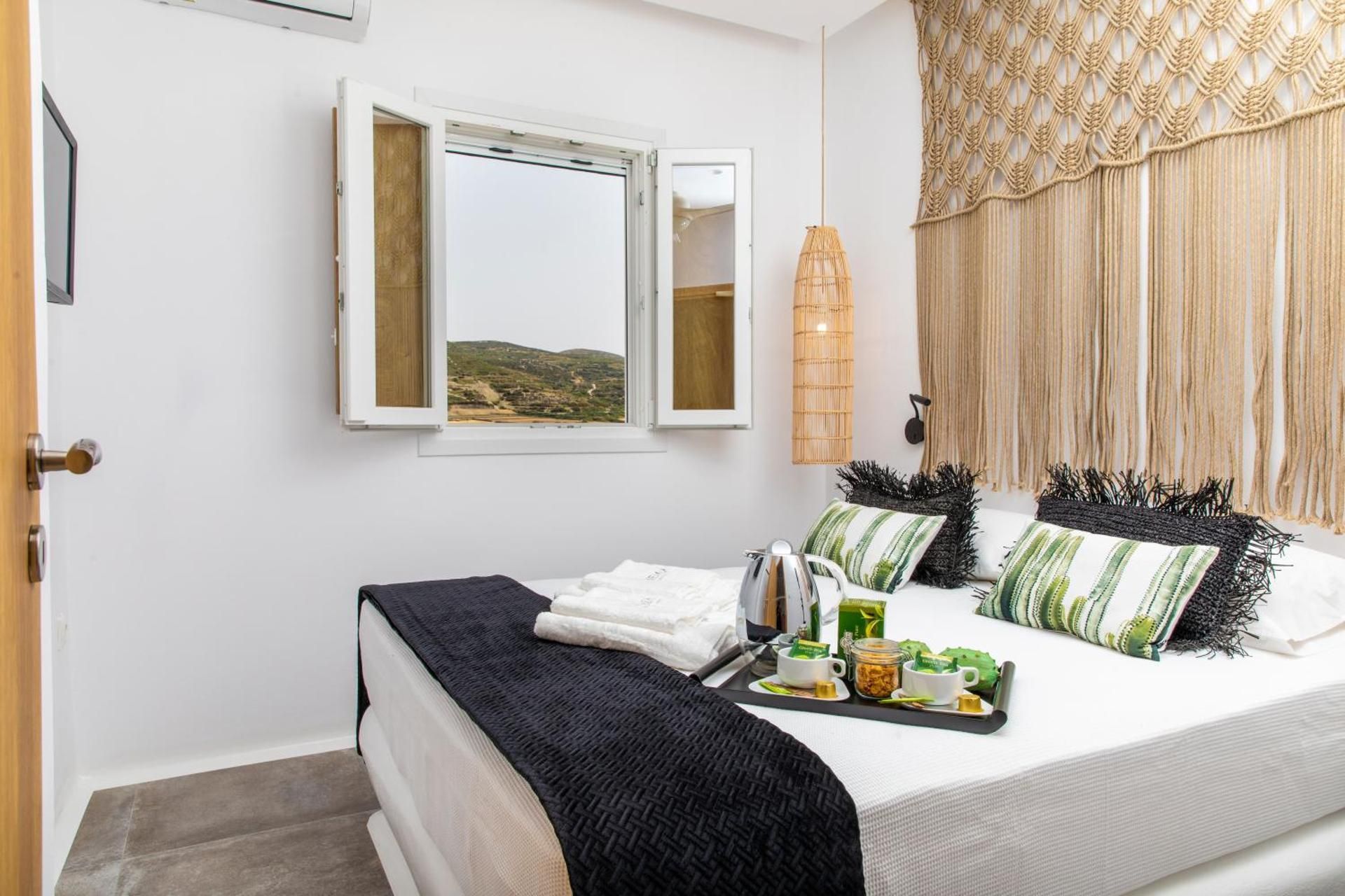 Superior King Suite
