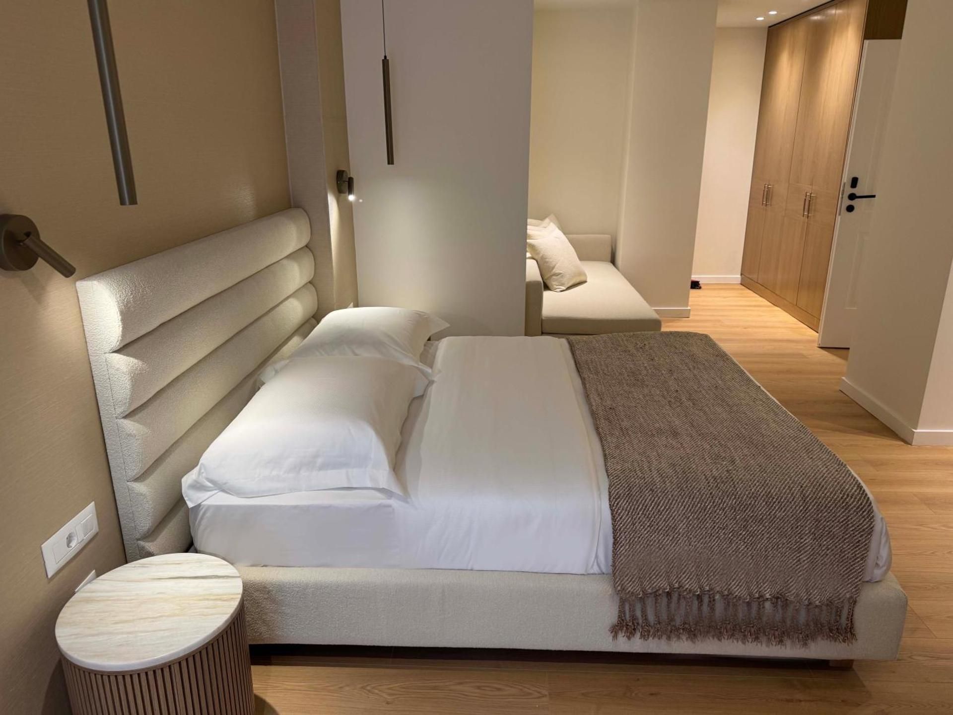 Triple Room with Inner View