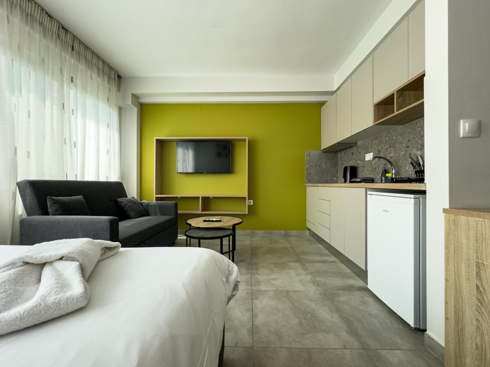 Deluxe Suite
