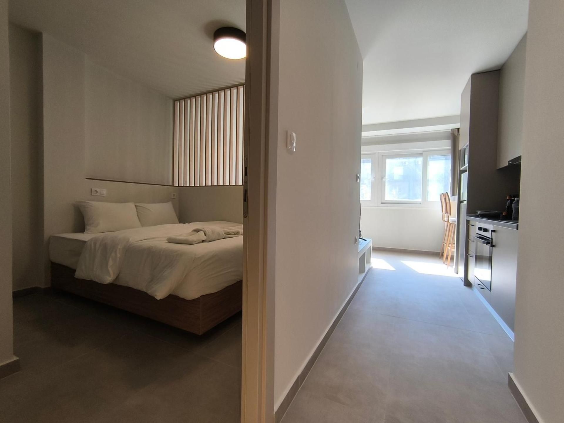 DELUXE APARTMENT