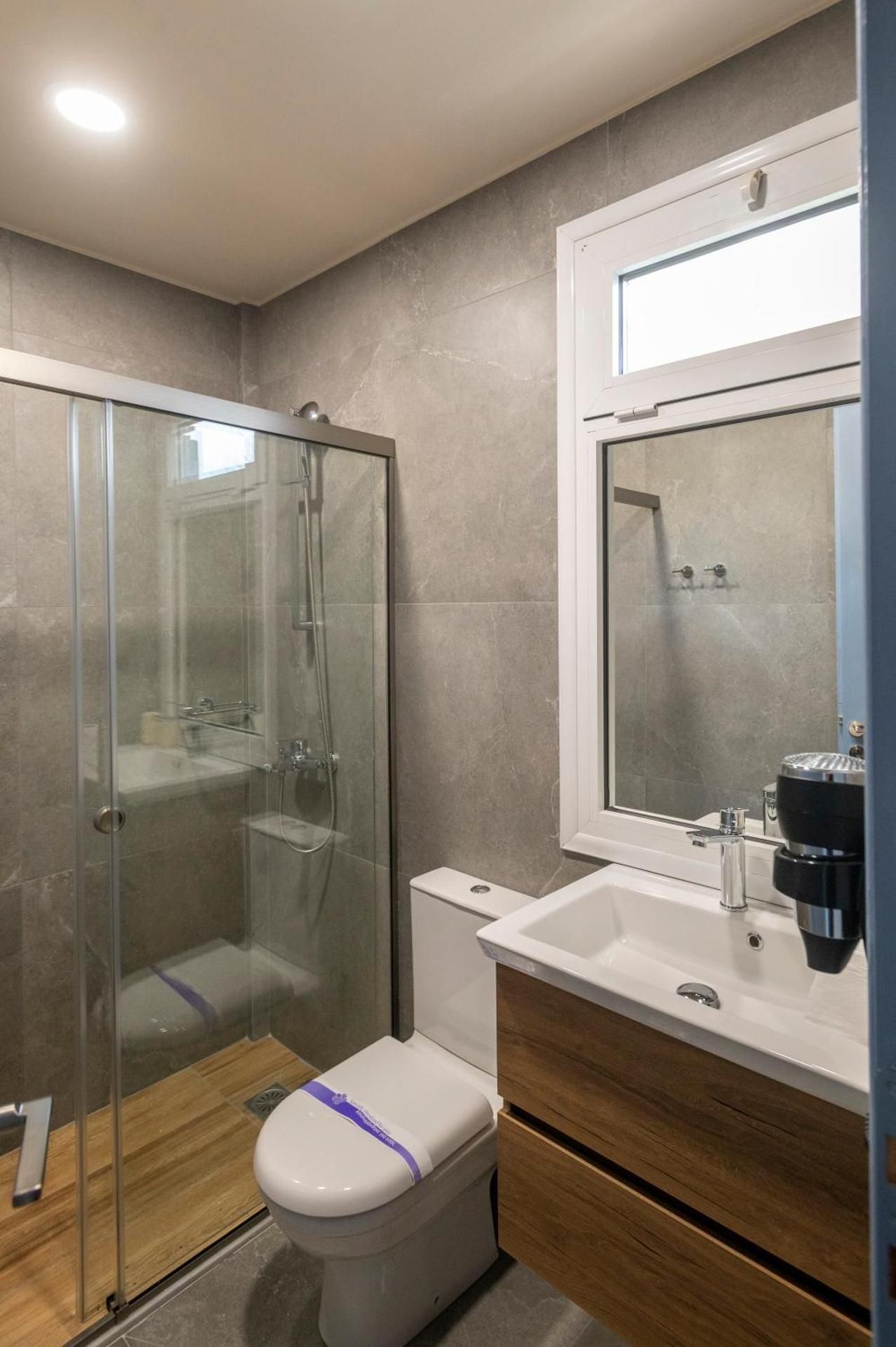 One-Bedroom Family Apartment