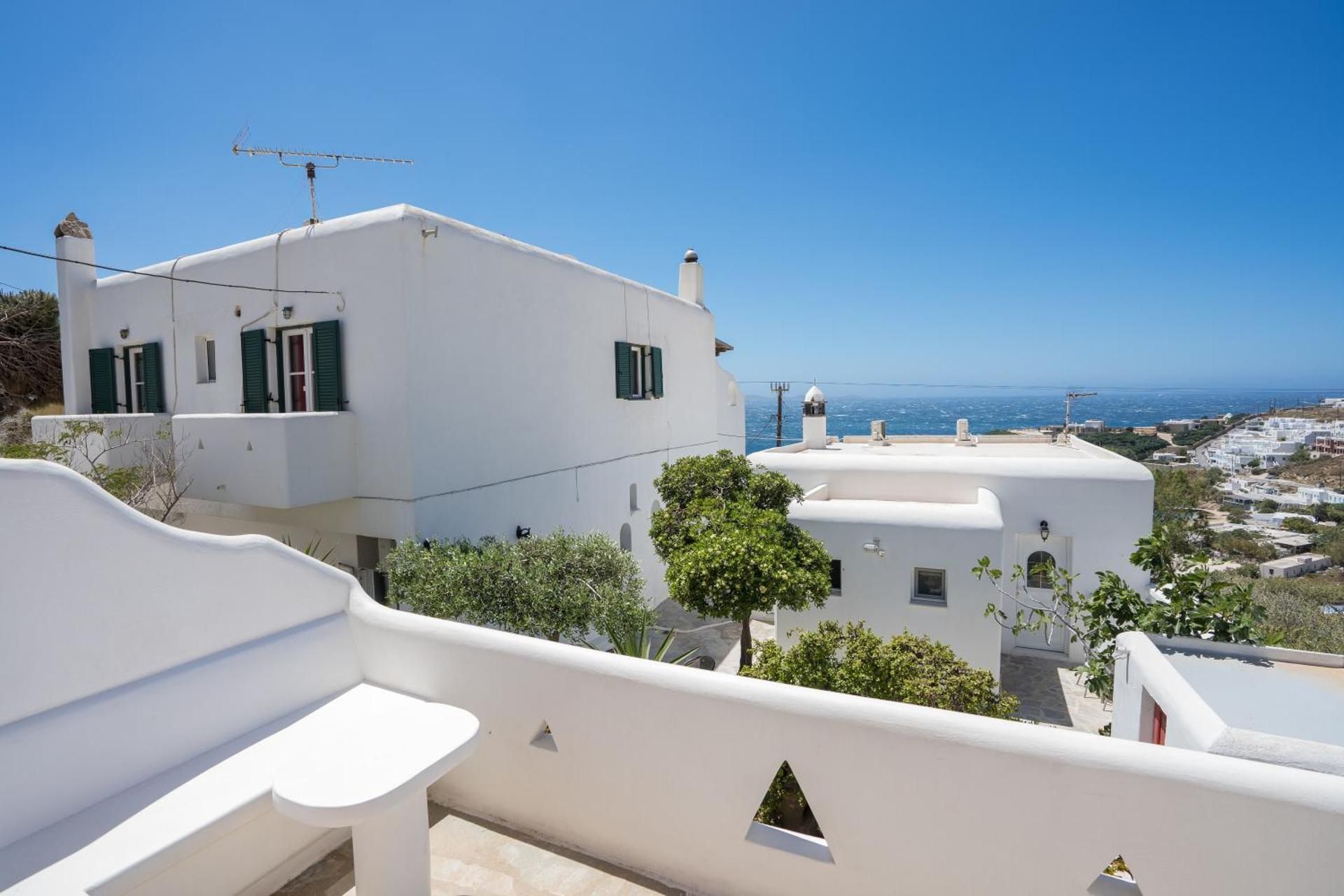 Standard Twin Room with Sea View
