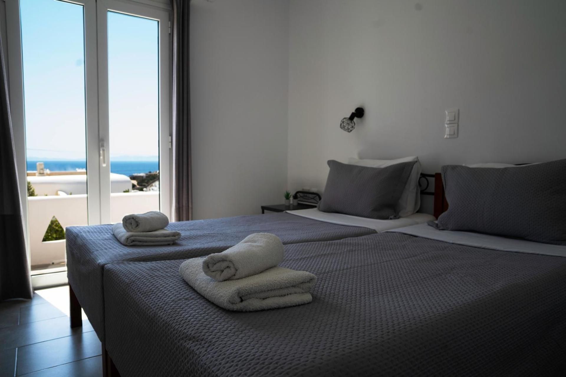 Standard Twin Room with Sea View