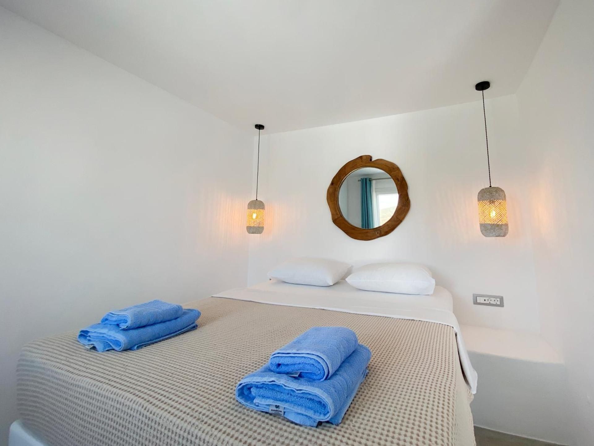 Studio with Sea View