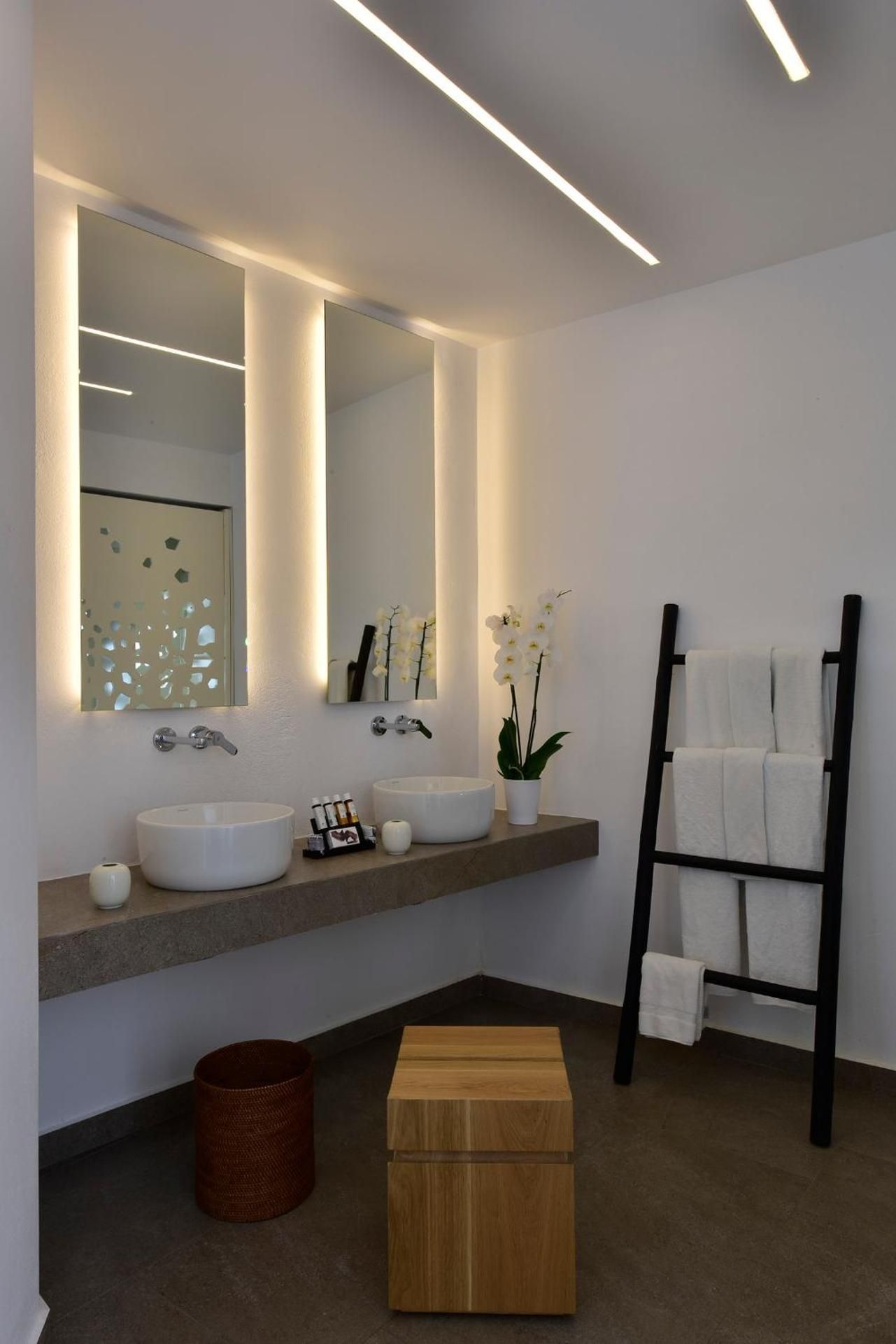 Margie Mykonos Hotel Deluxe Room 3