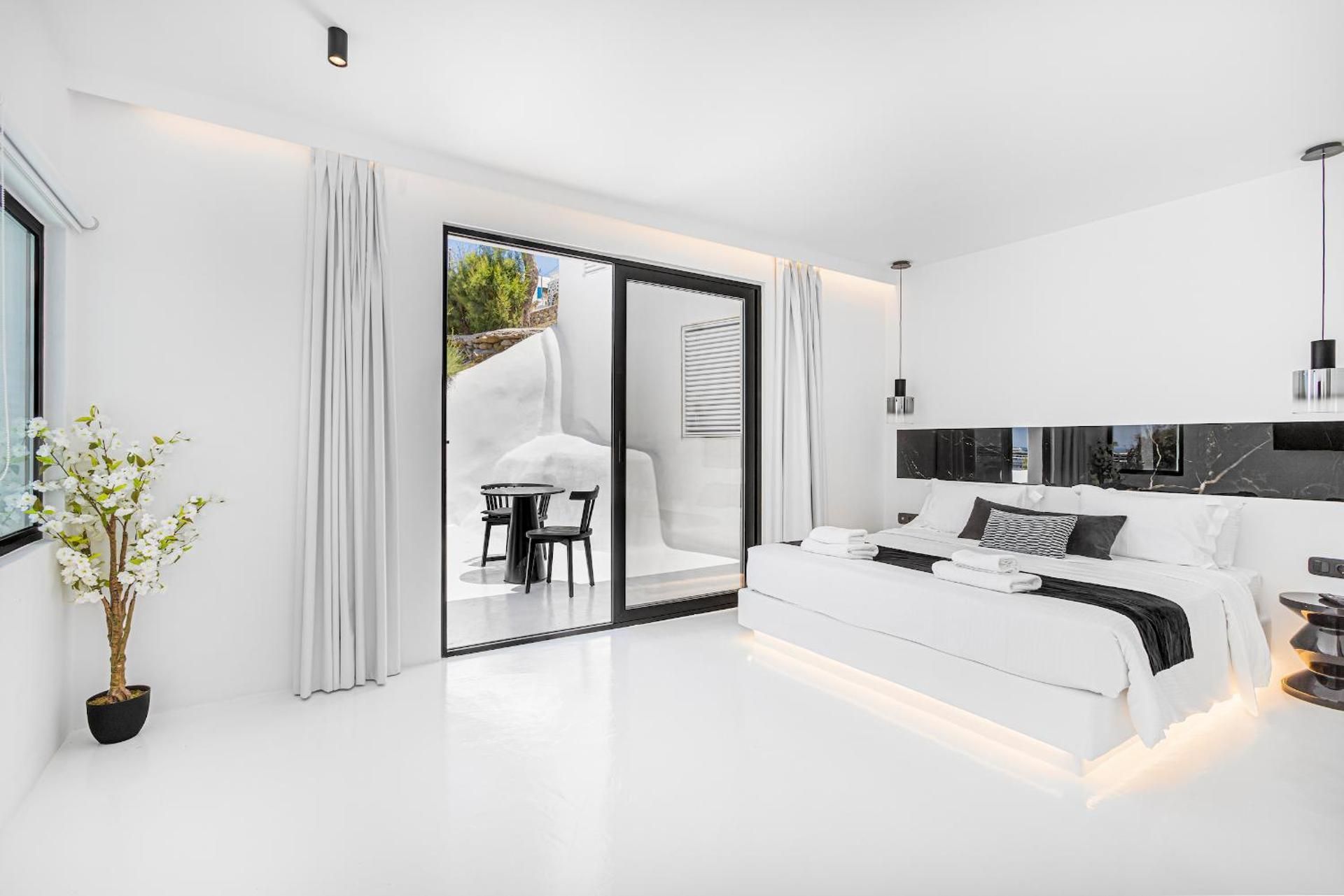 Junior Suite With Private Pool