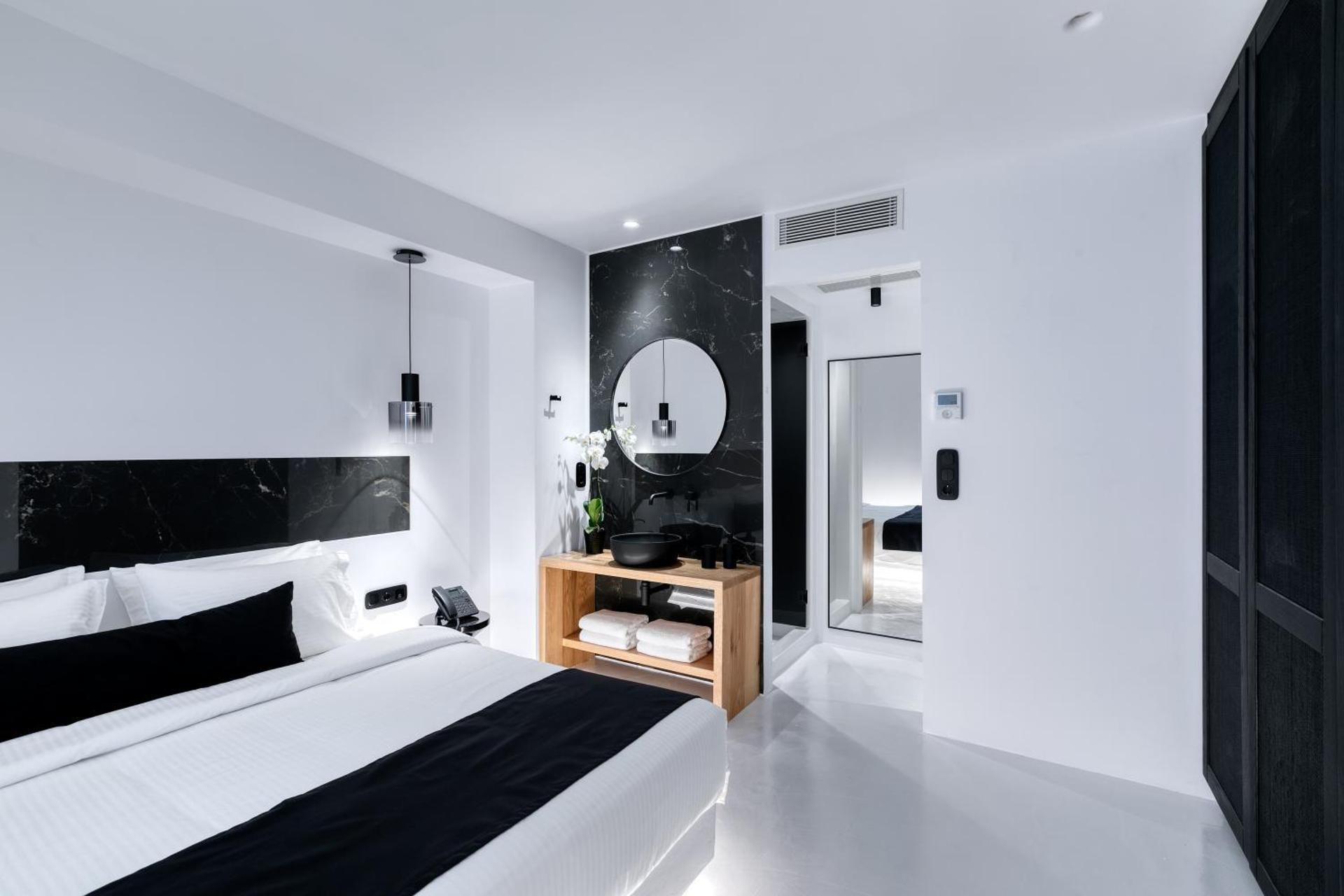 Honeymoon Suite with Private Pool