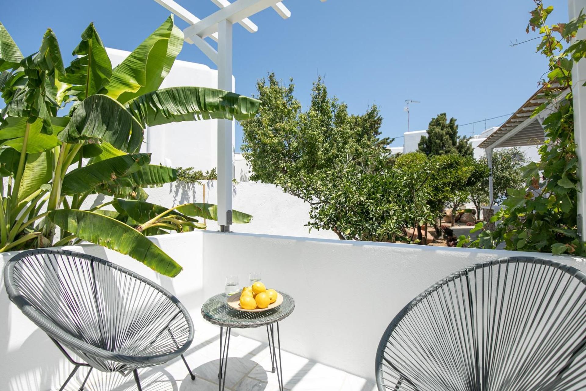 Mytheo Junior Suite with Garden View 2