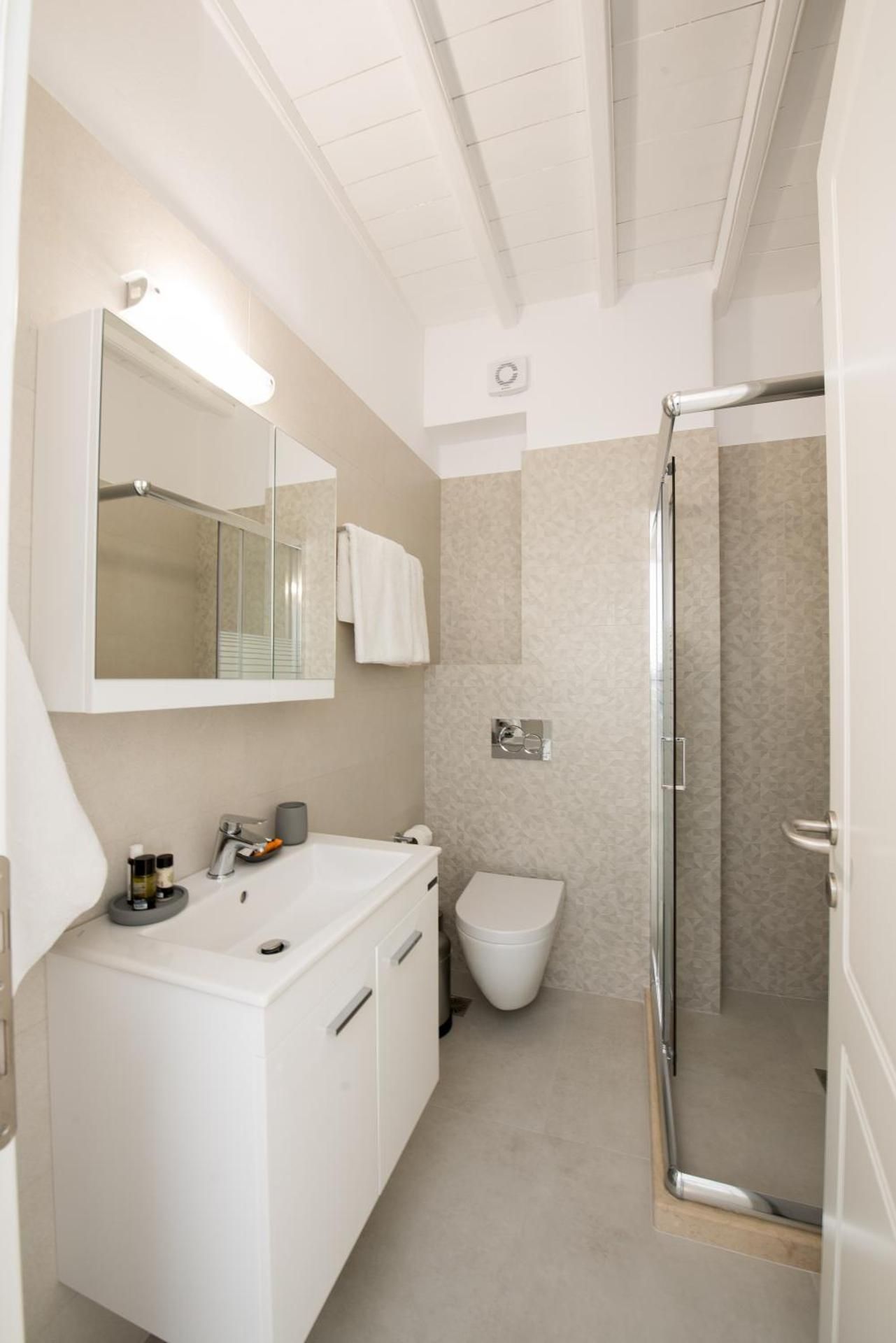 Nireas Apartments Mykonos Downtown Two-Bedroom Apartment 3