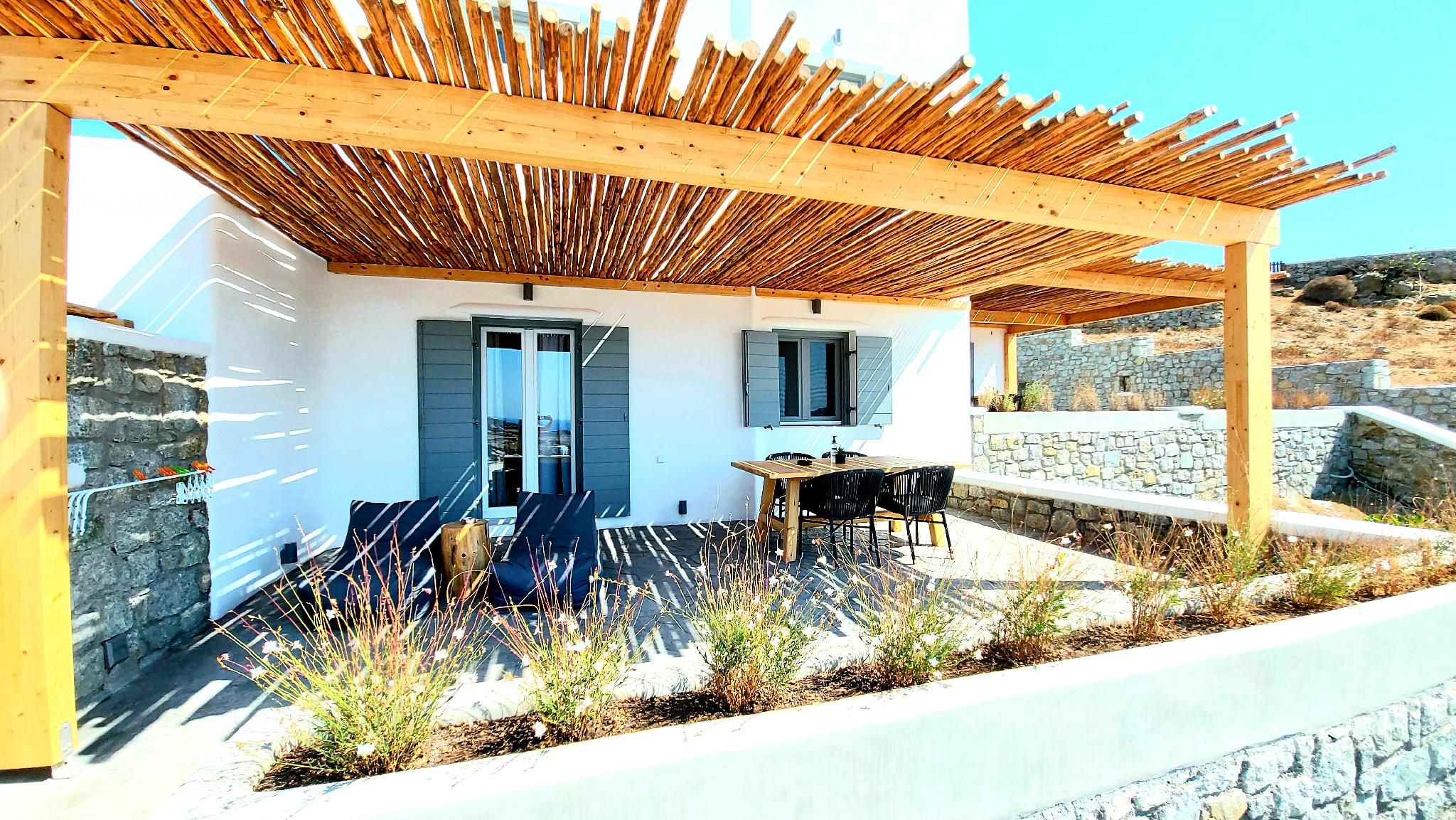 Villa Evi & Suites