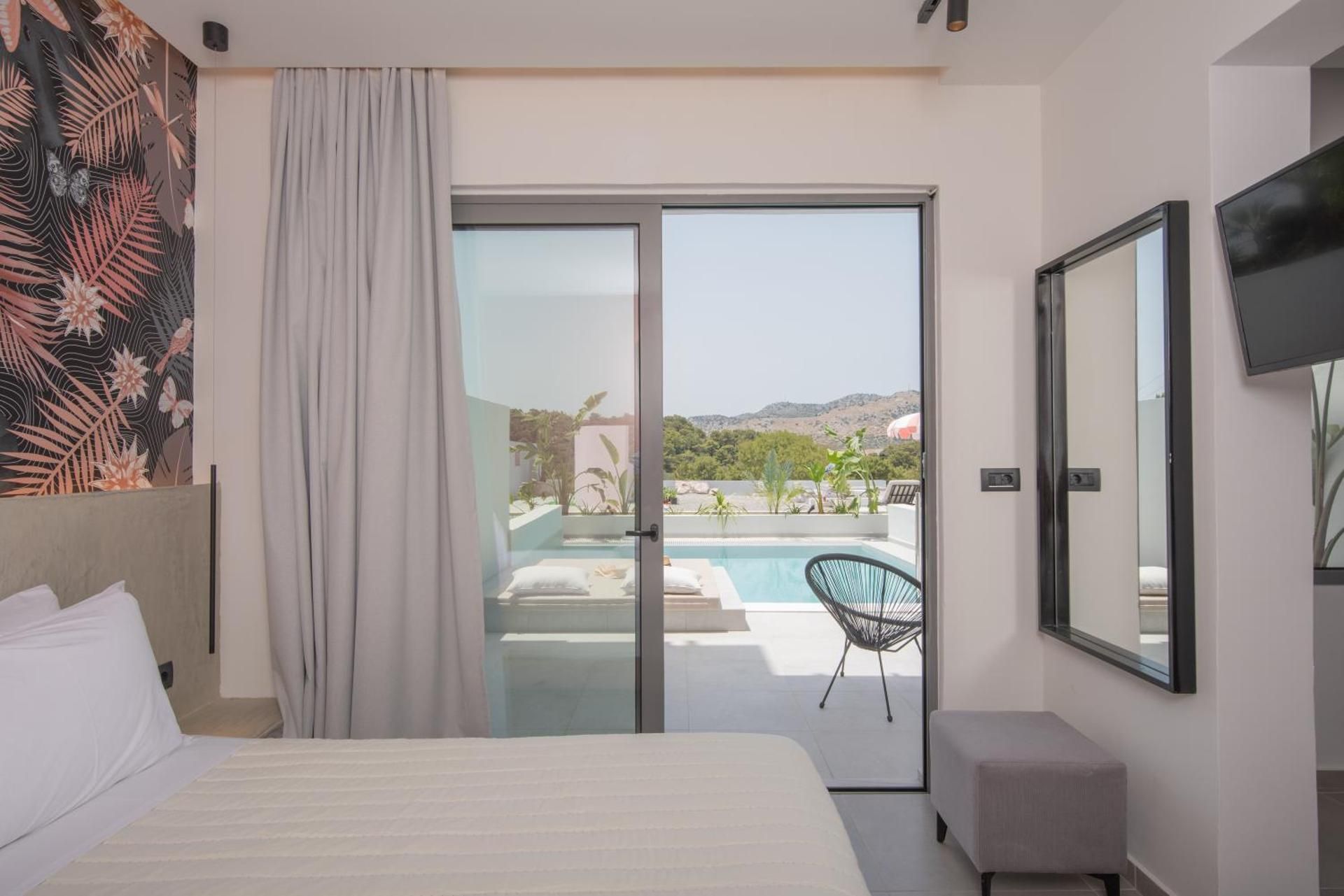 Junior Suite With Private Pool