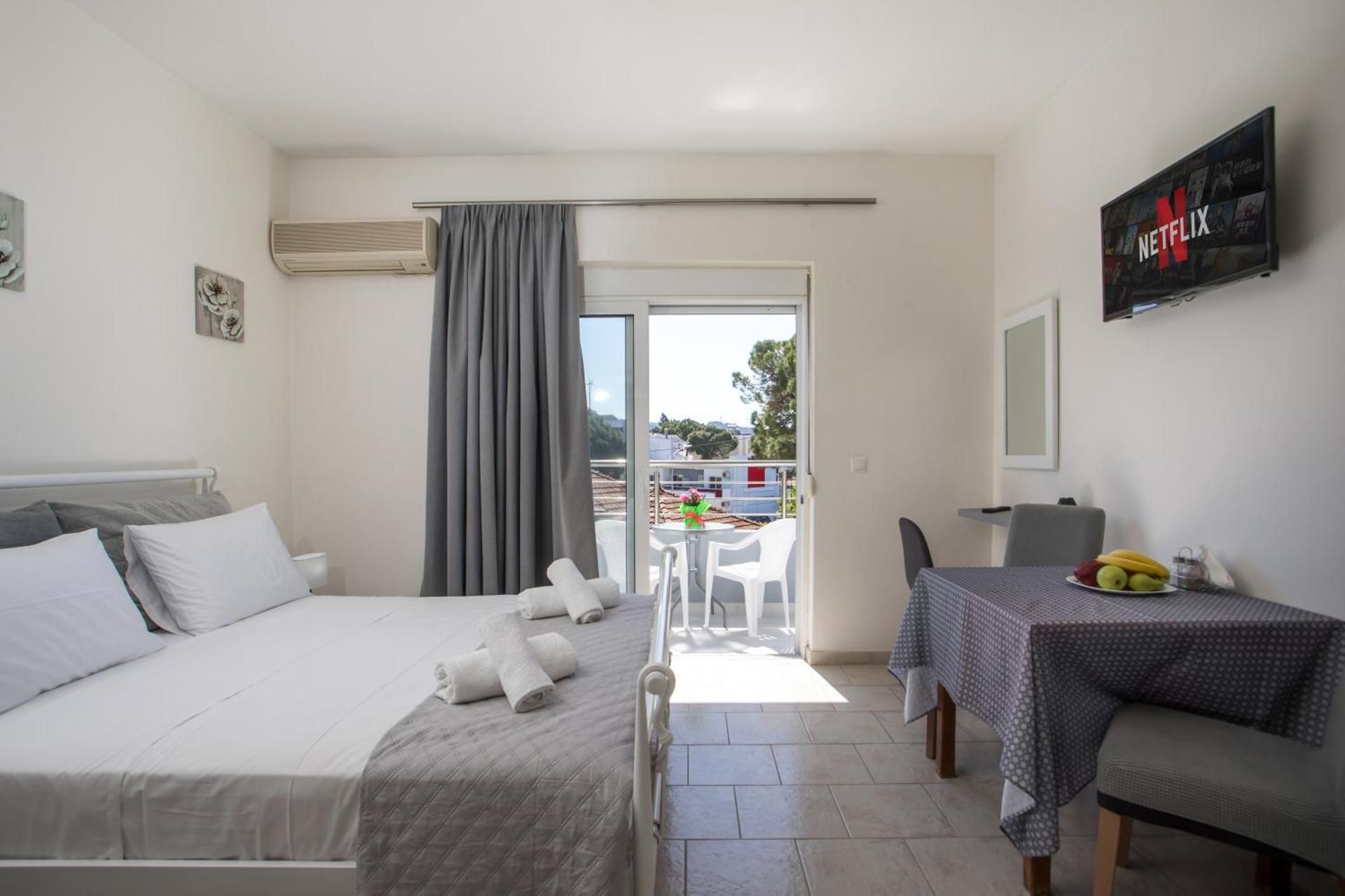 Triple Room with Balcony