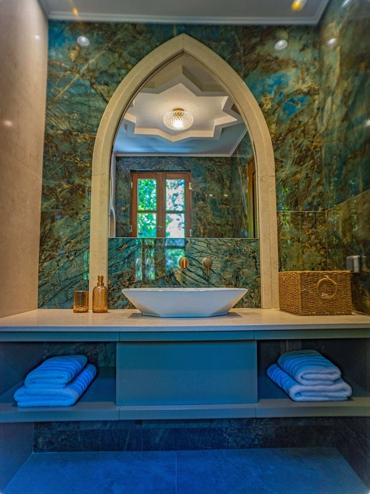 Fabrizio del Carretto Deluxe Room 29