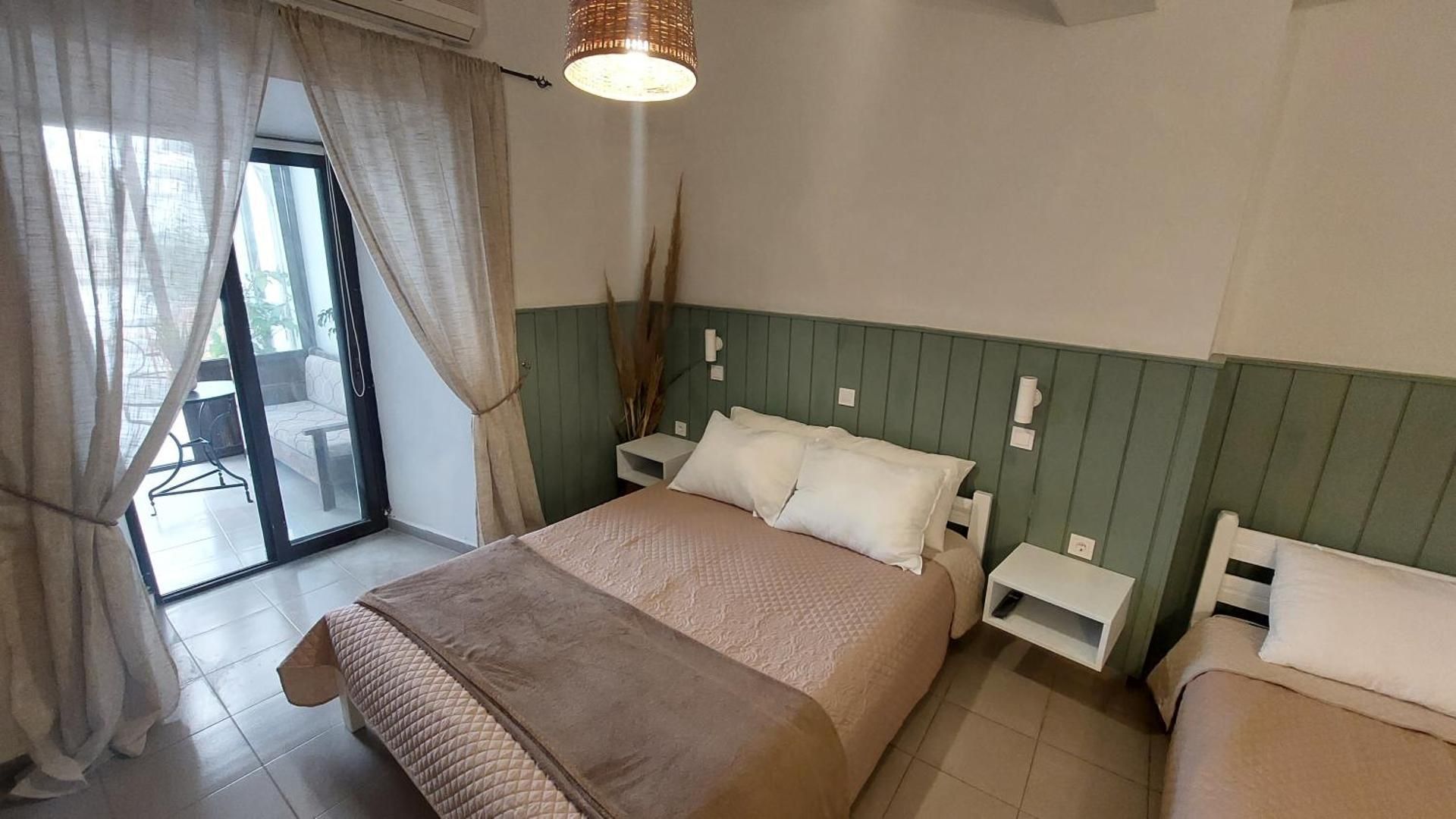 Comfort Triple Room