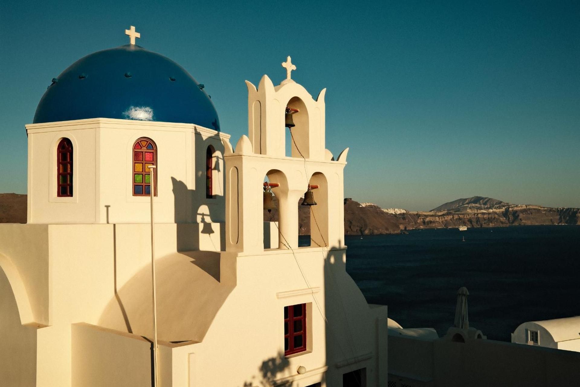 Anemos Caldera Oia