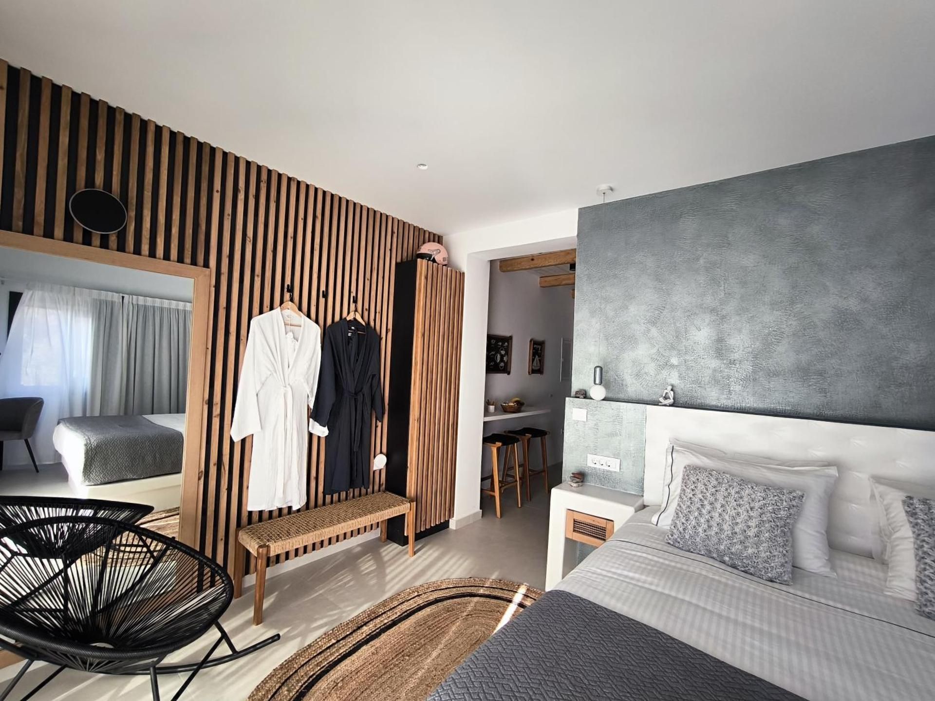 Queen Suite with Sea View