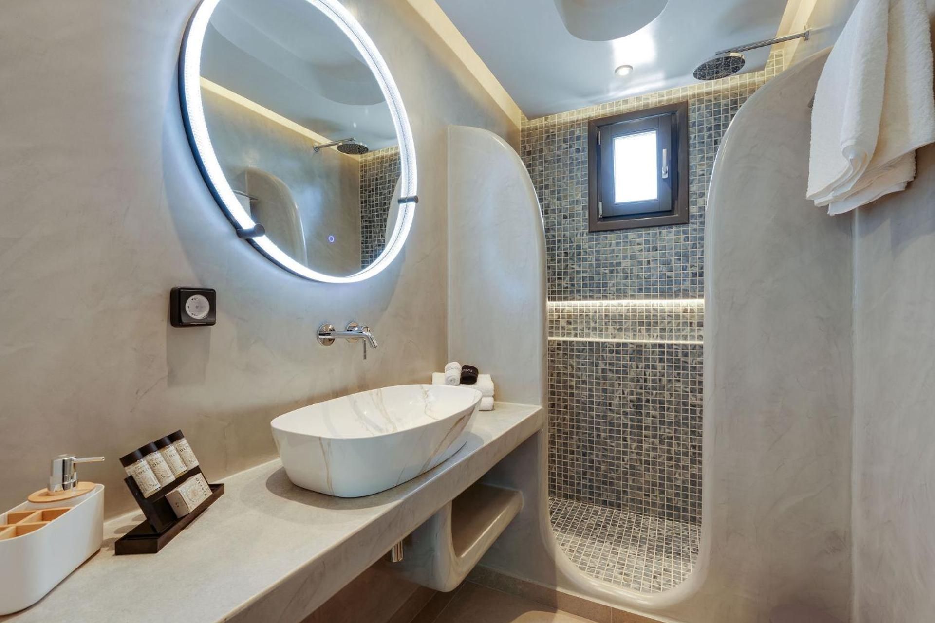 Maisonette Family Suite with 3 Balconies & Horizon View