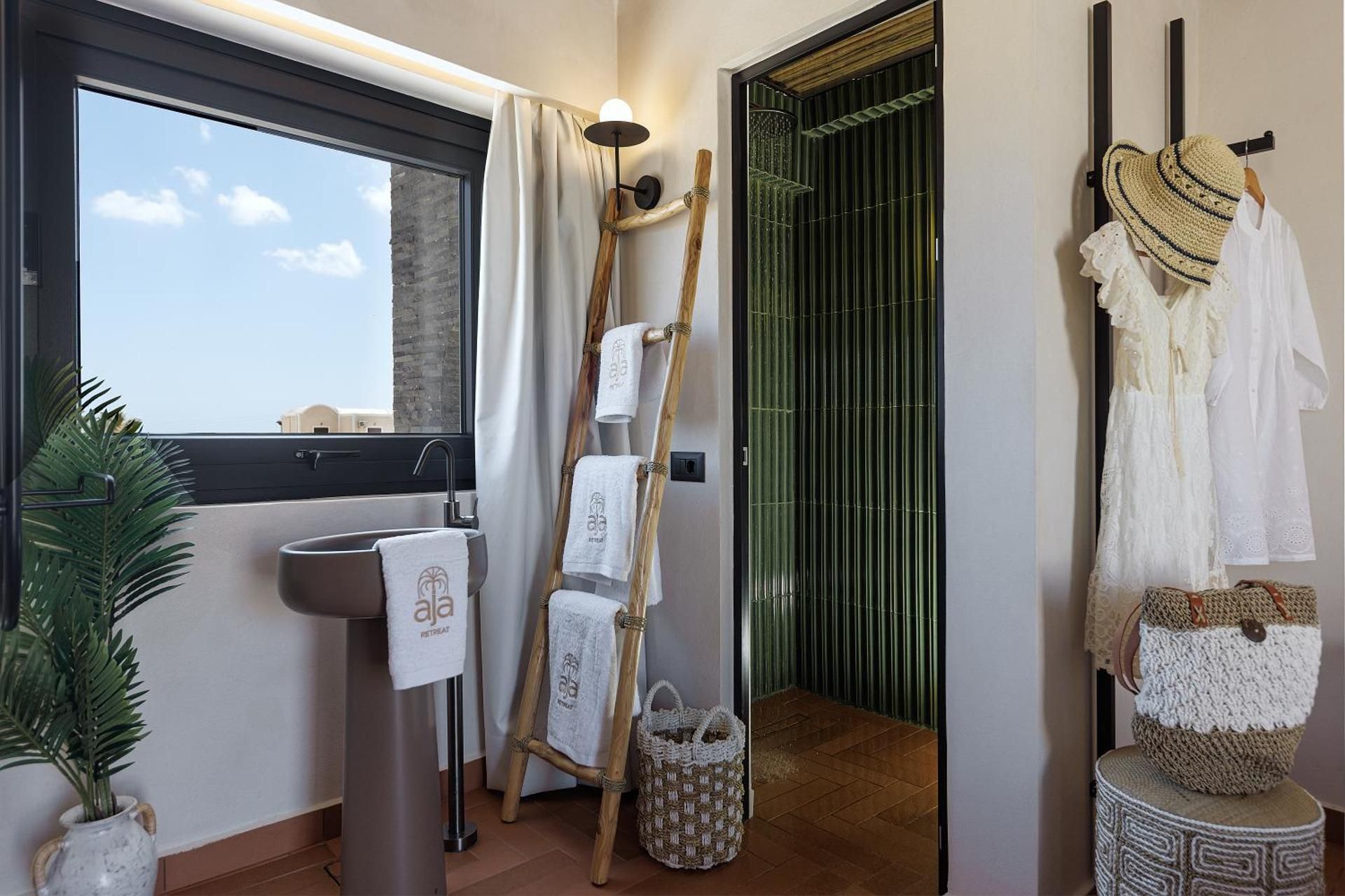 Suite with Spa Bath