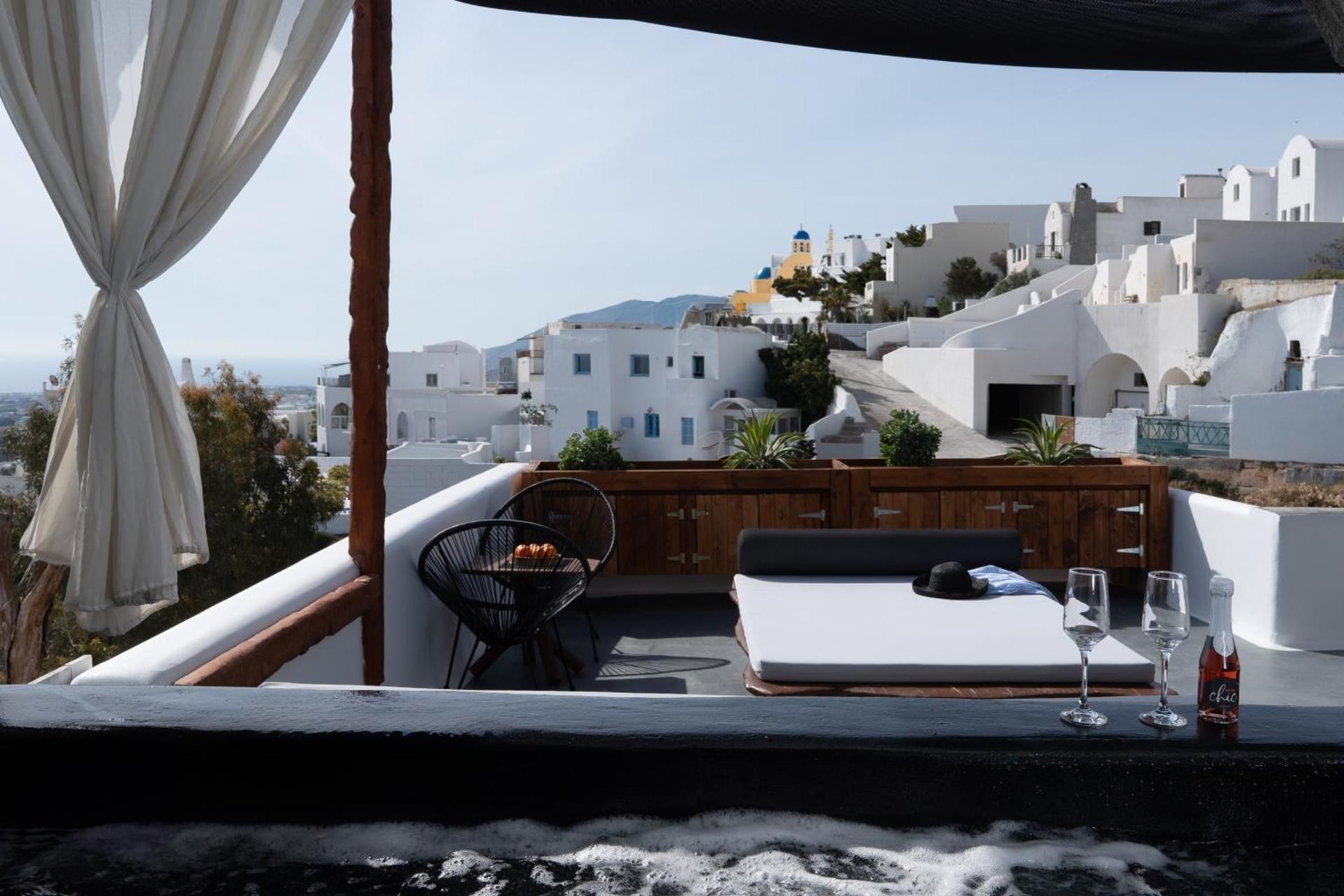 One-Bedroom Apartment with Sea View and Terrace