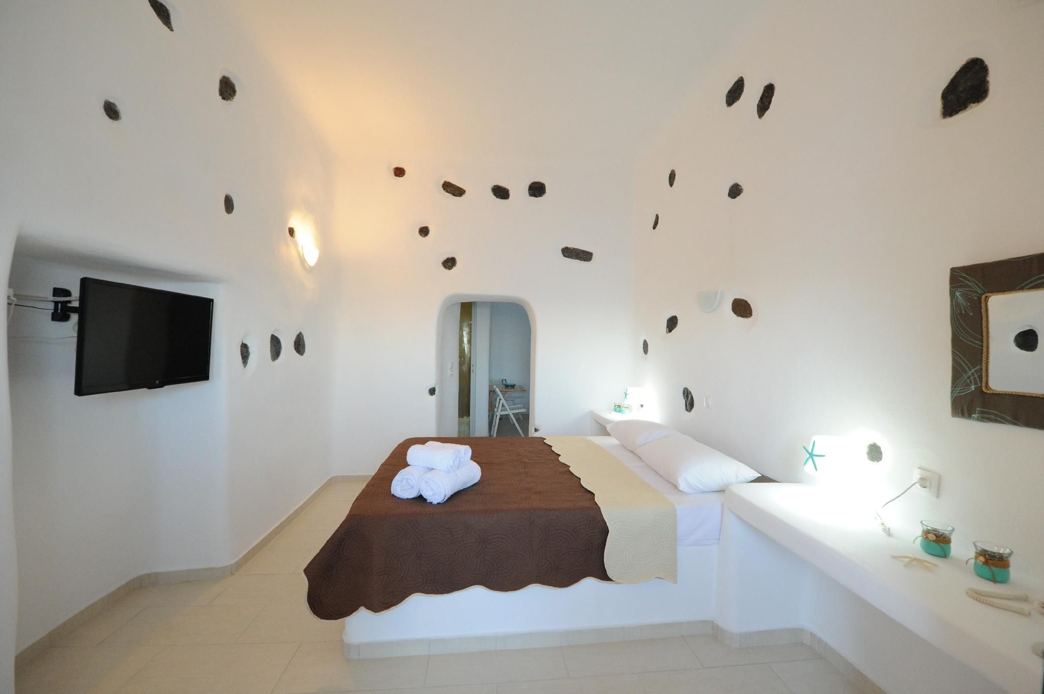 Manias Fira Residences Superior Double Room