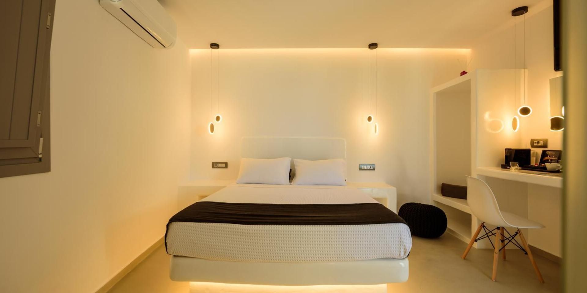 Suite Double with Sea View & Shared Balcony