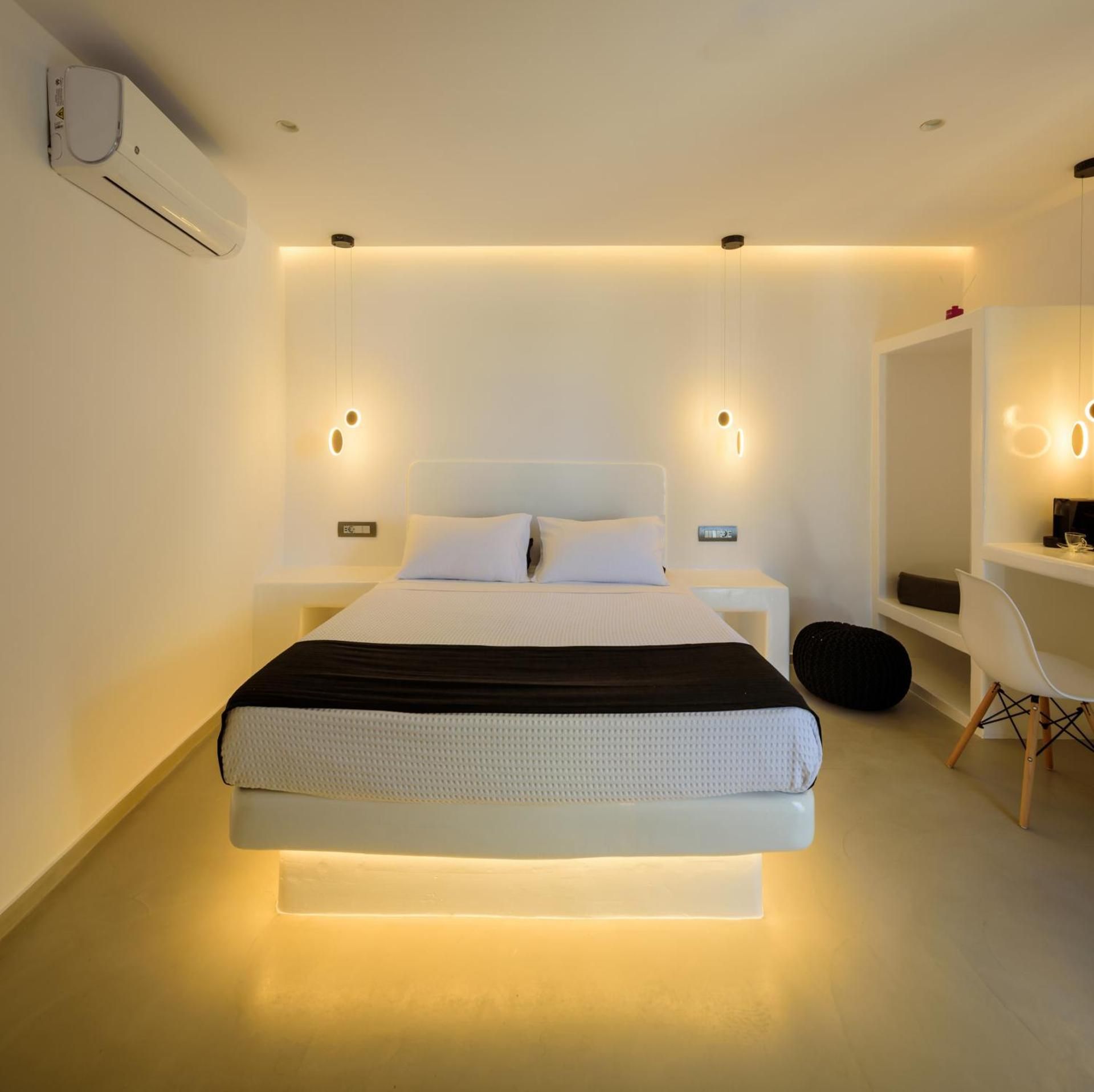 Suite Double with Sea View & Shared Balcony