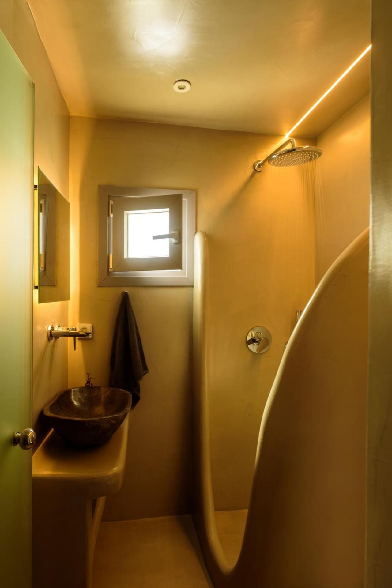 Suite Double with Sea View & Shared Balcony