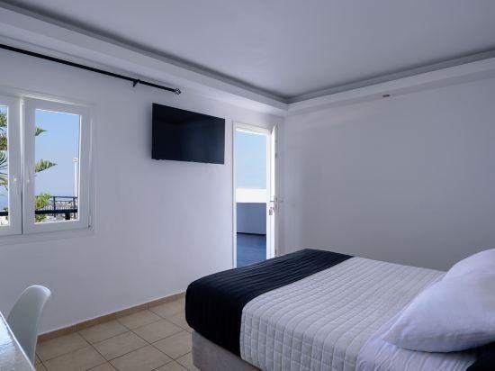 Triple Room with sea view
