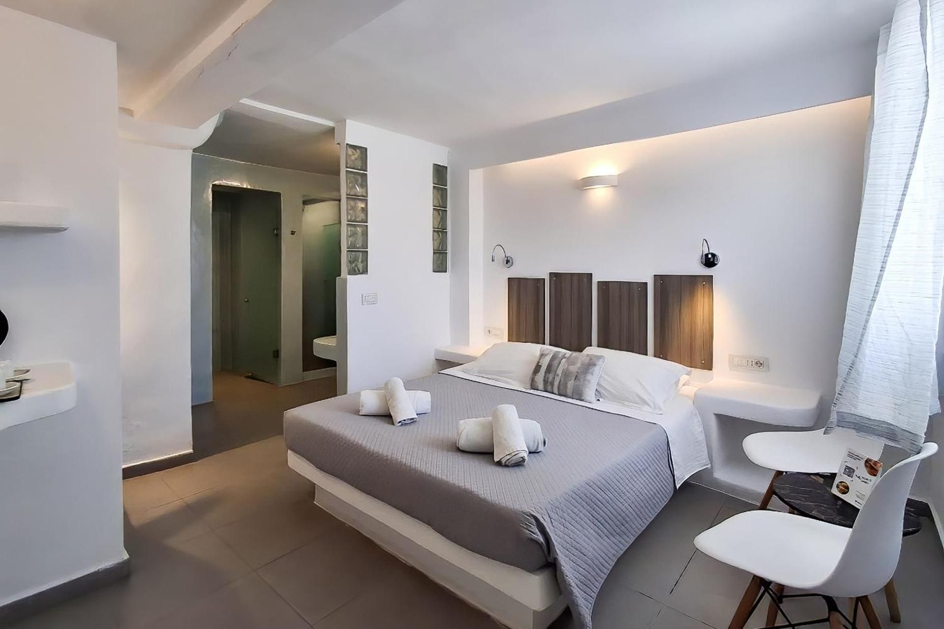 Ambience Suites Deluxe Suite 2