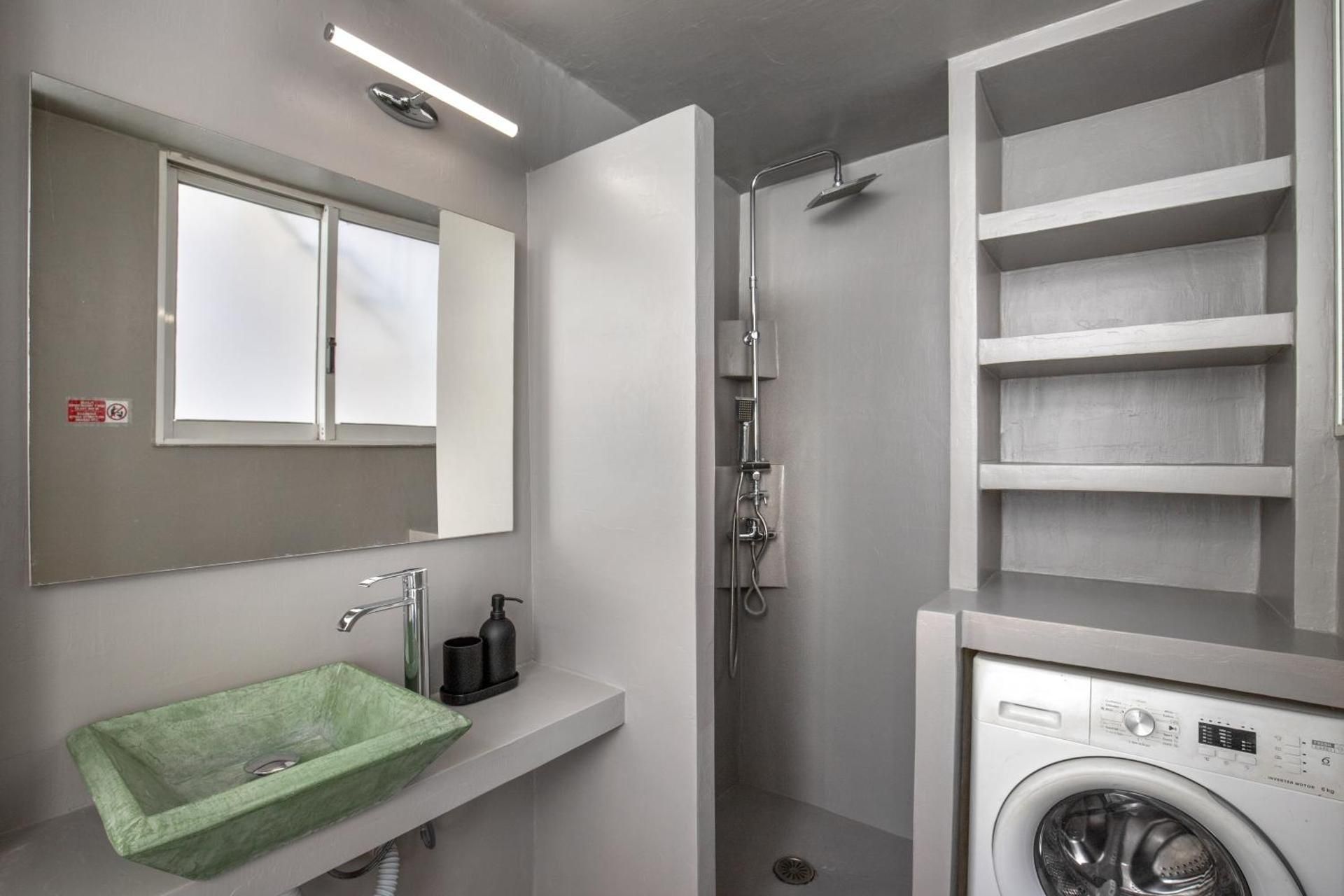 Three-Bedroom Apartment with Balcony