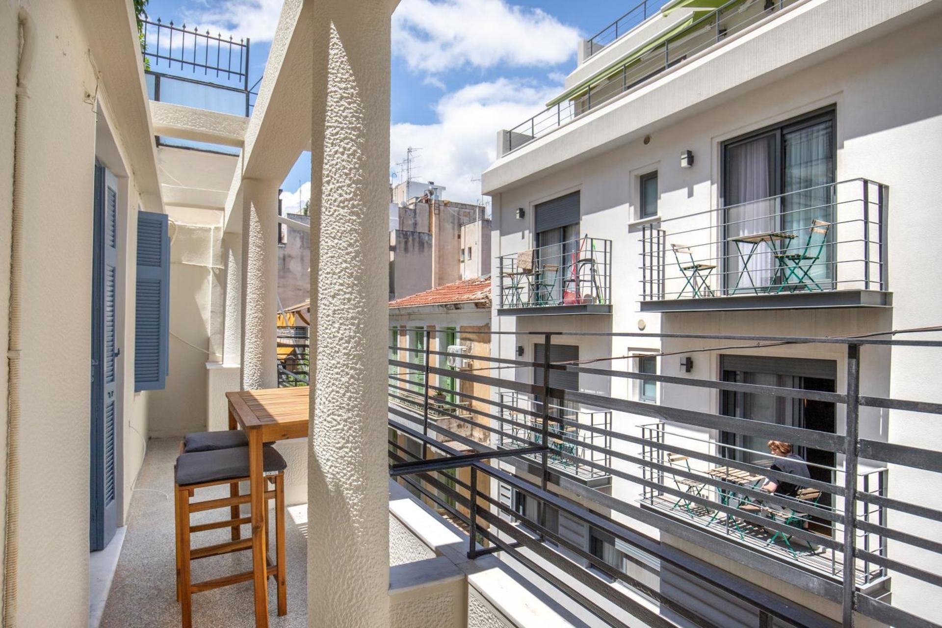Three-Bedroom Apartment with Balcony