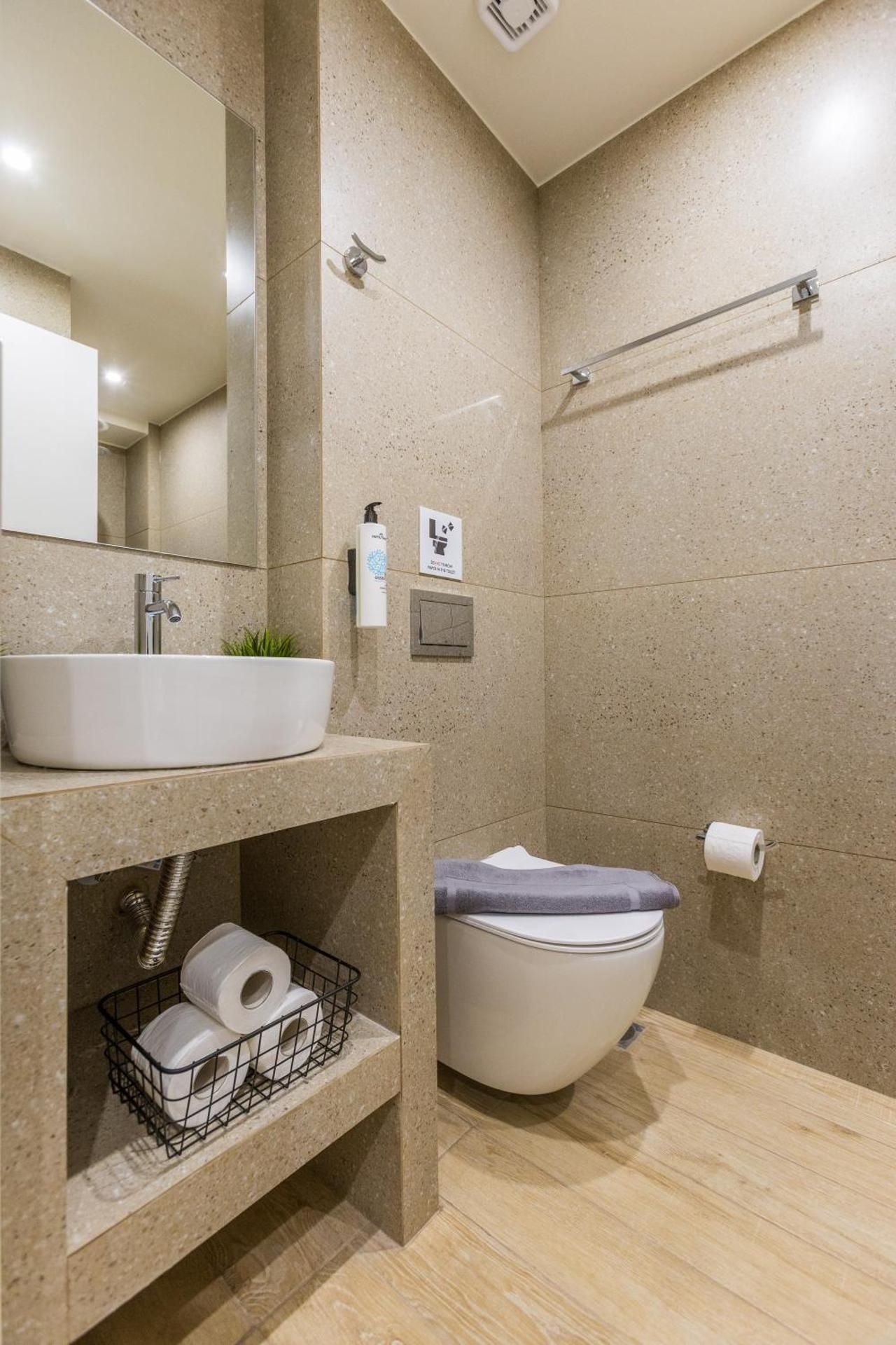 Standard Studio