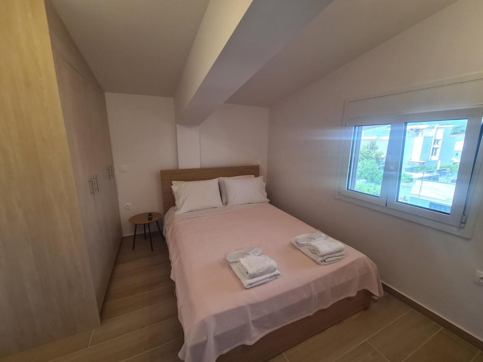 One-Bedroom Deluxe Apartment