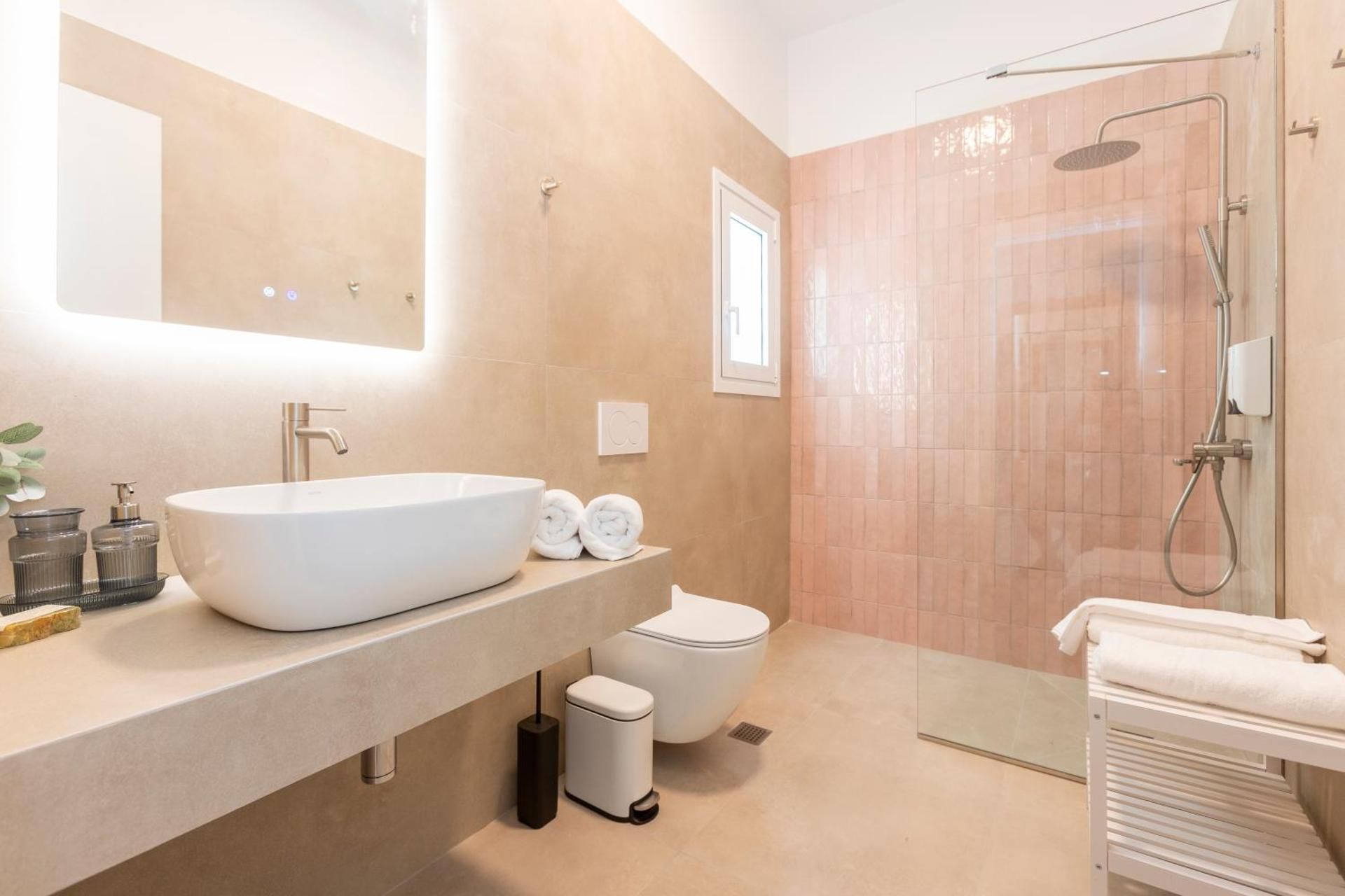 Three-Bedroom Apartment with Acropolis View