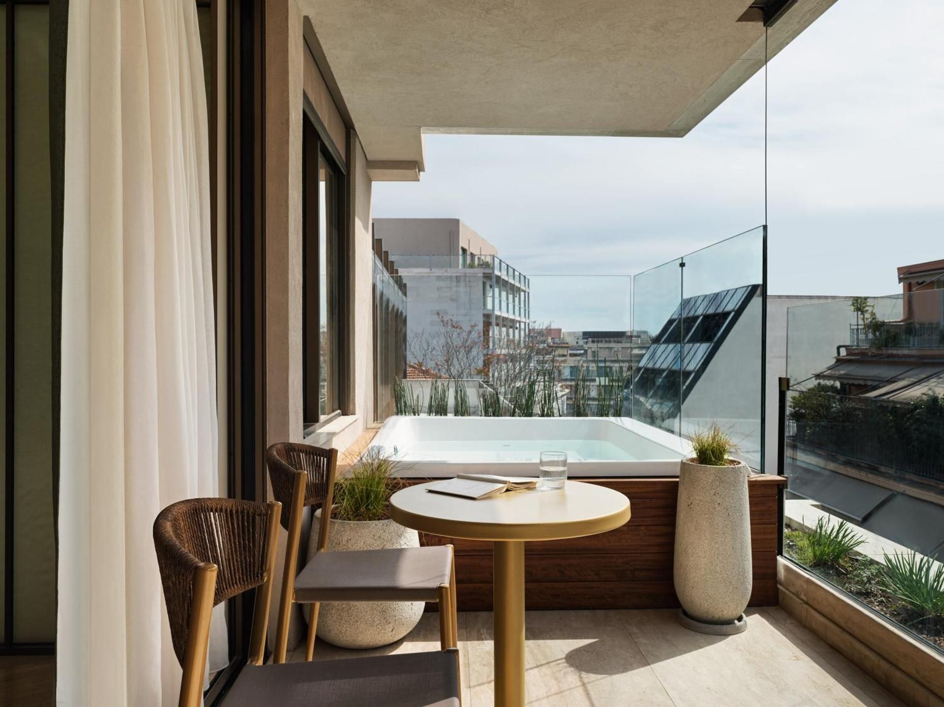 Athenian Suite with Balcony & outdoor Jetted Tub